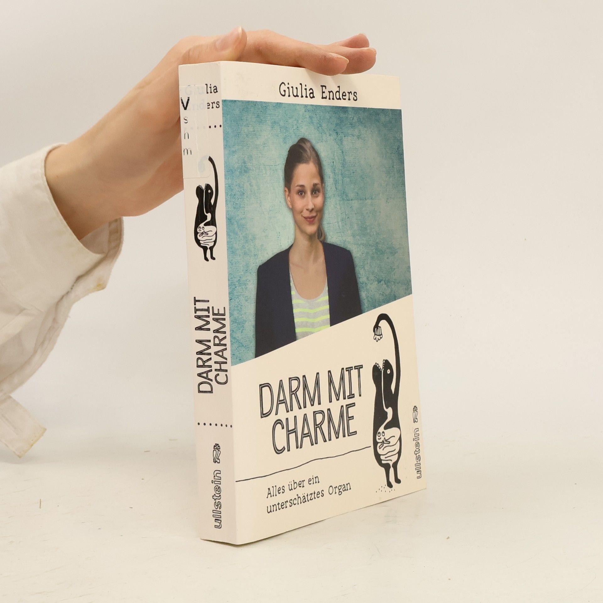 Giulia Ender Darm mit Charme