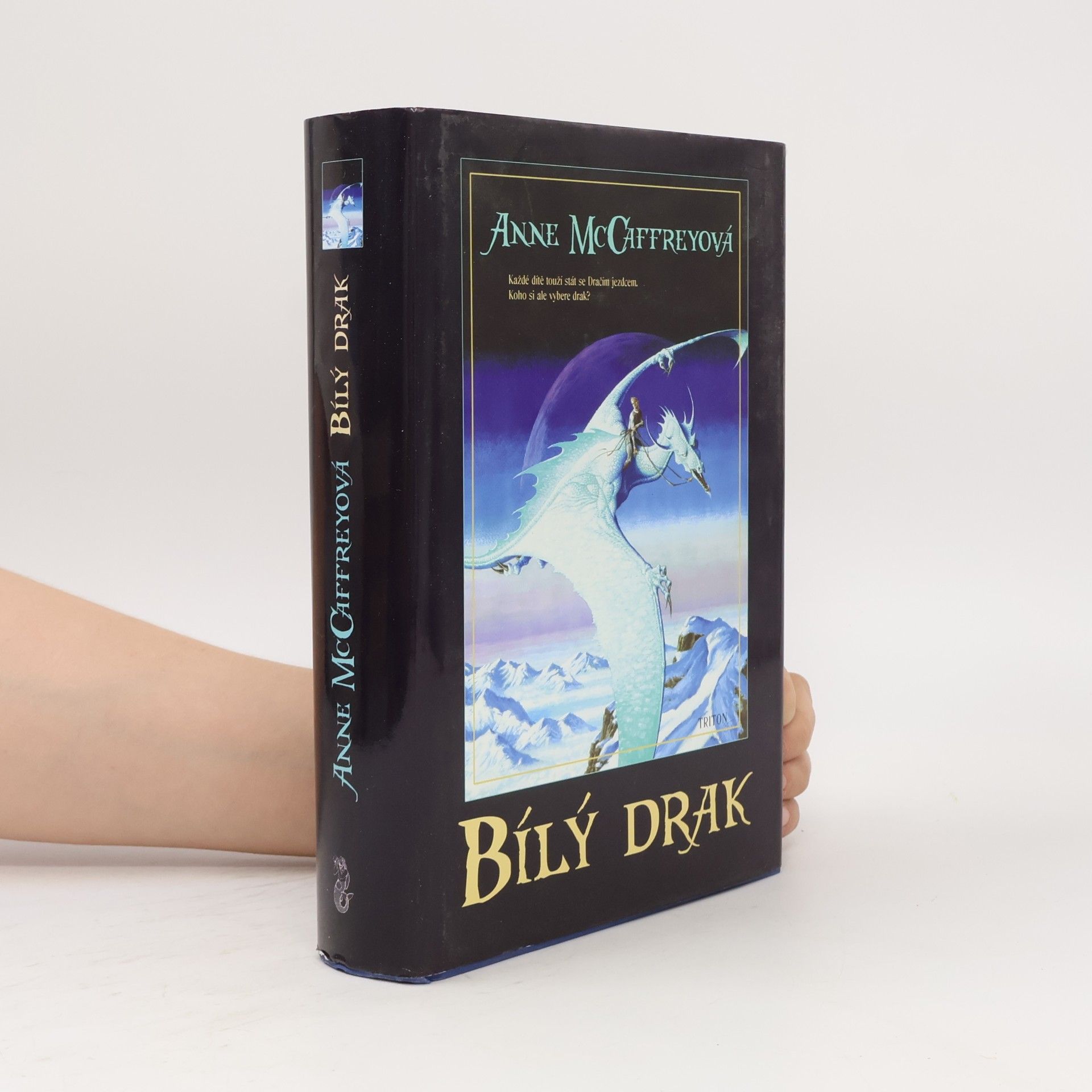 Anne Mac Caffrey Bílý drak