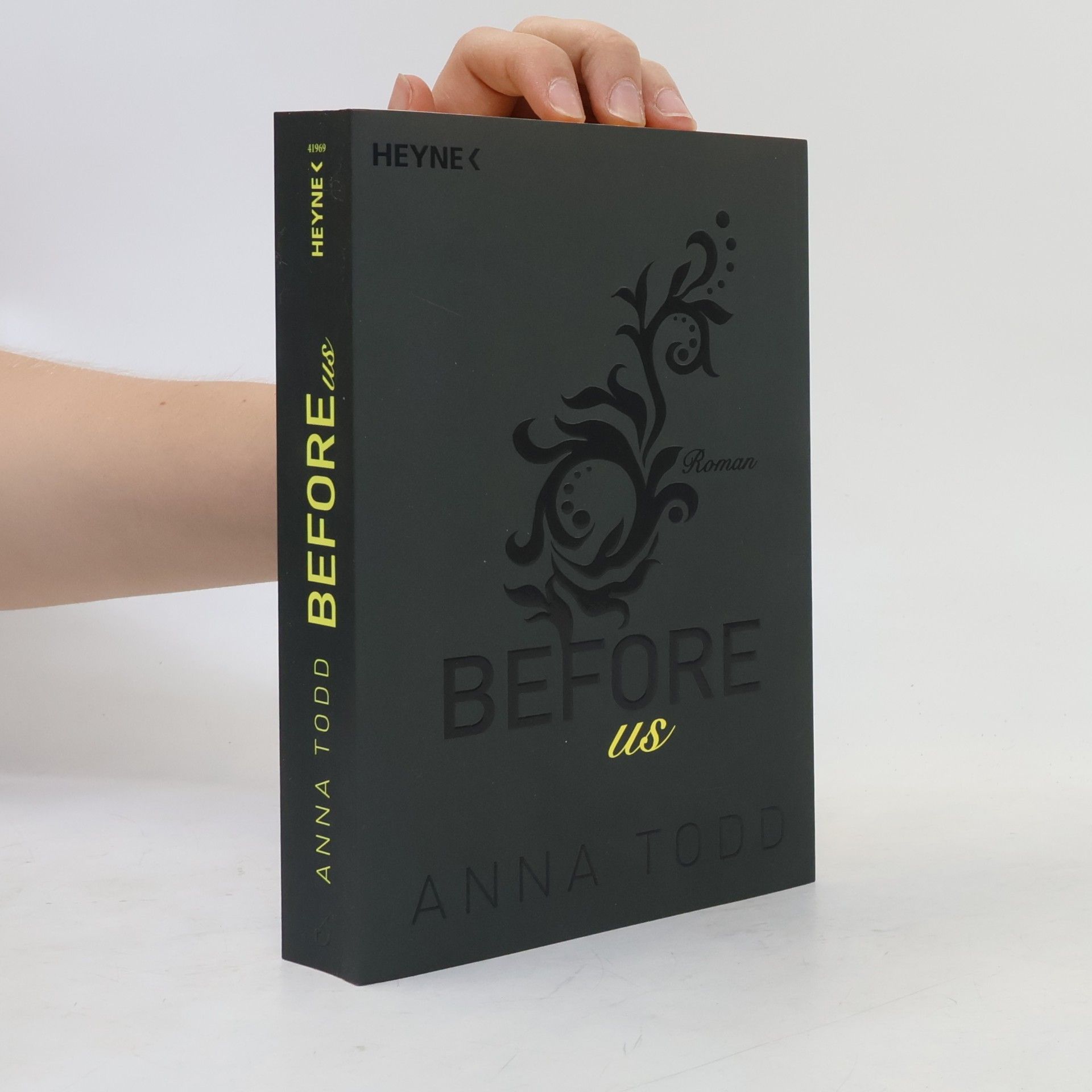 Anna Todd After 5. Before Us