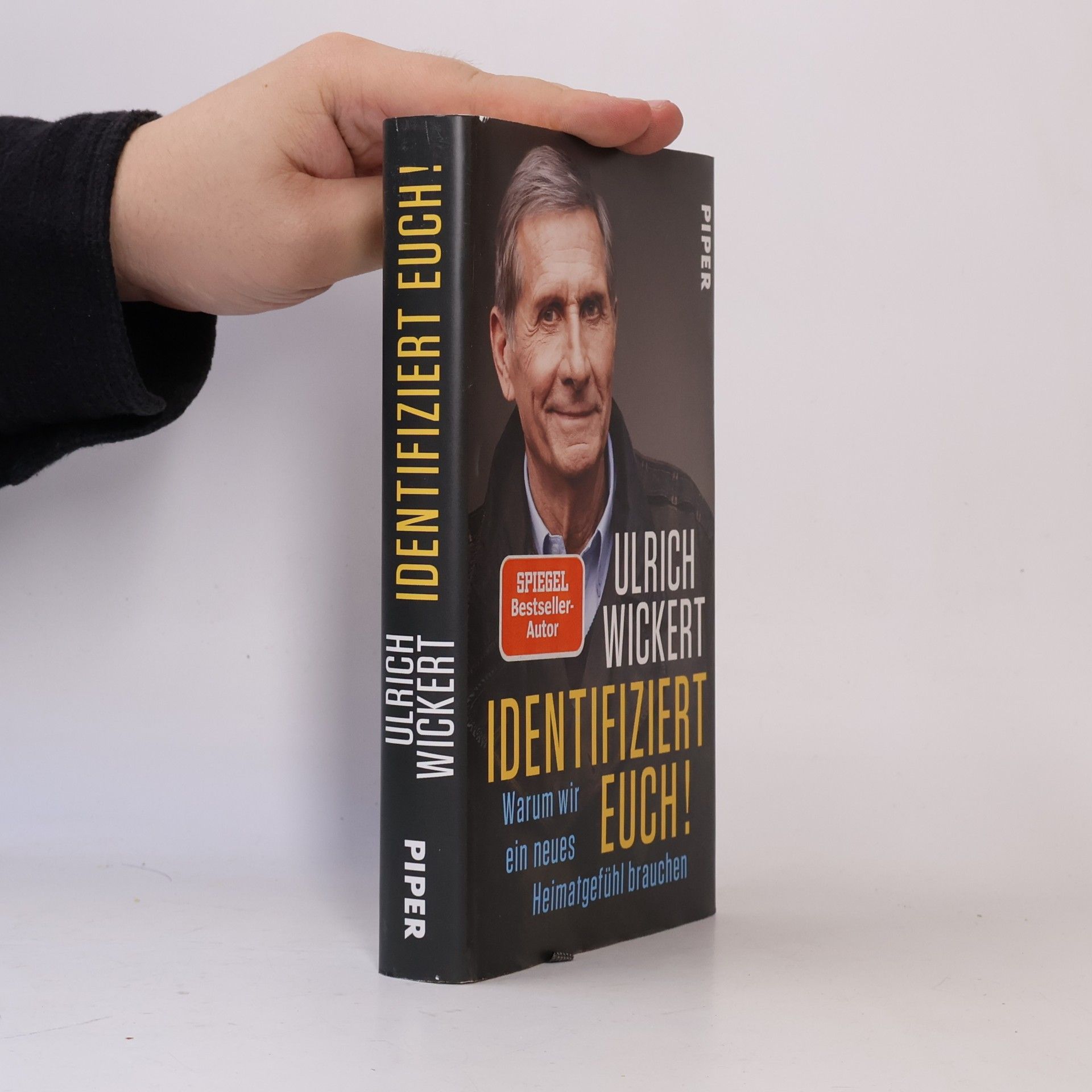 Ulrich Wickert Identifiziert euch!