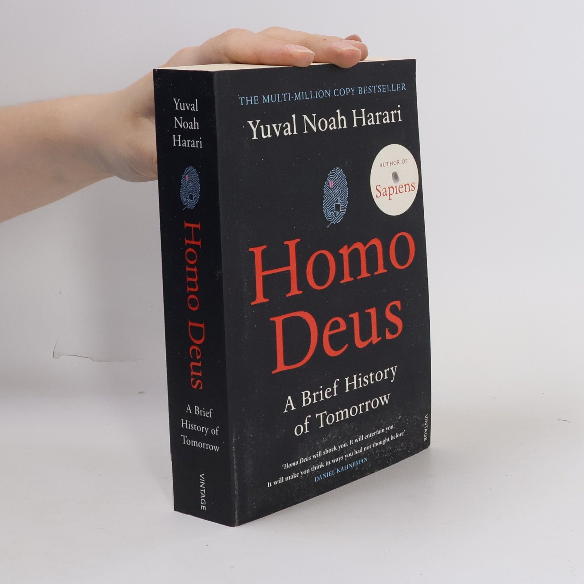 Yuval Noah Harari Homo Deus. A Brief History of Tomorrow