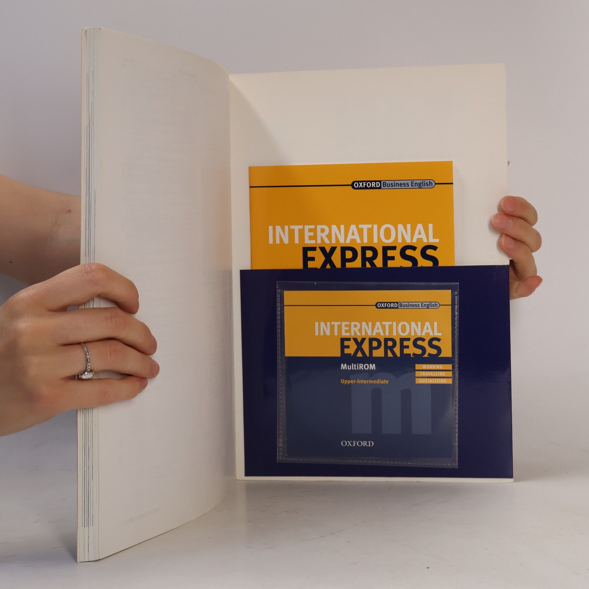 Keith Harding International Express : student´s book upper-intermediate