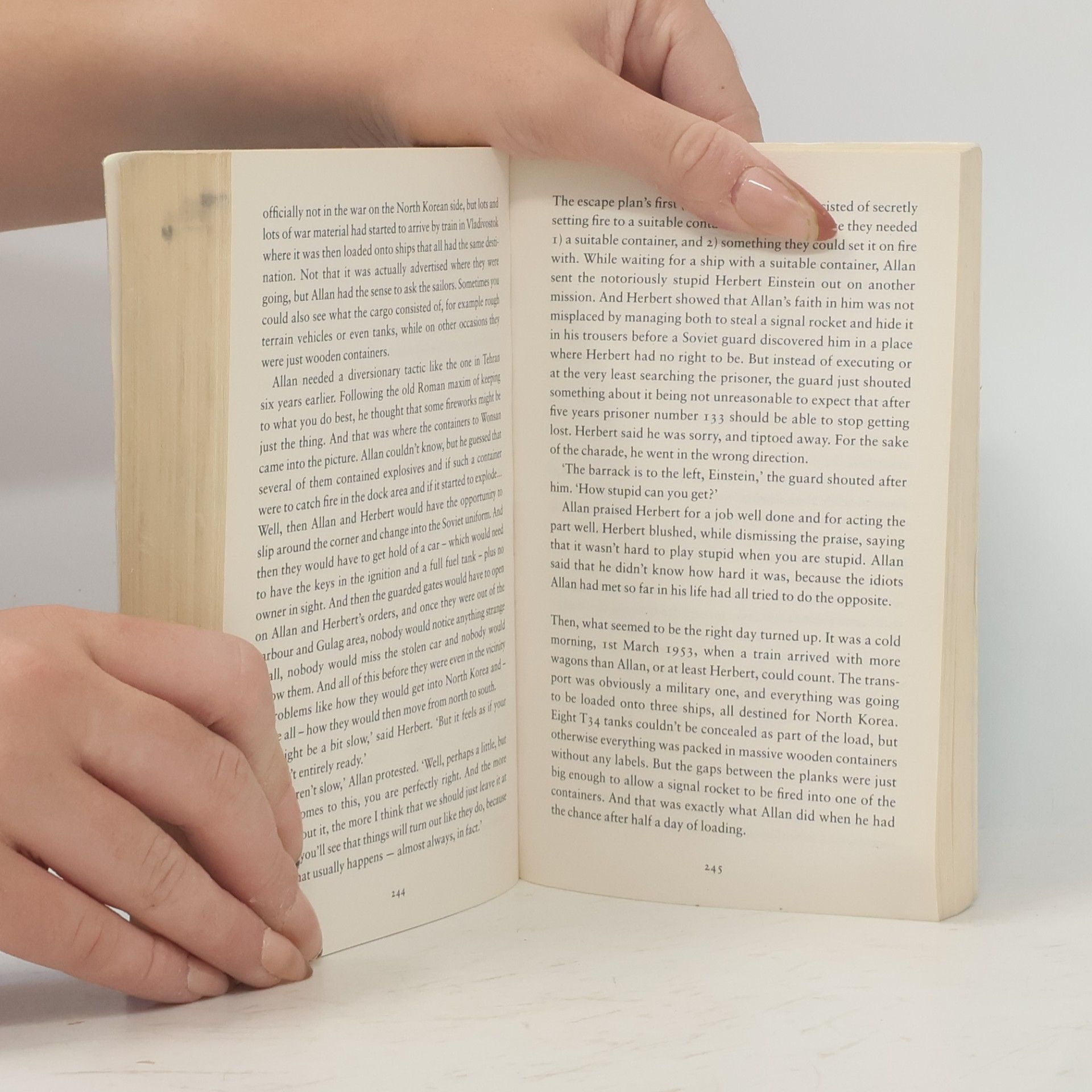 Jonas Jonasson The Hundred-Year-Old Man Who Climbed Out of the Window and Disappeared