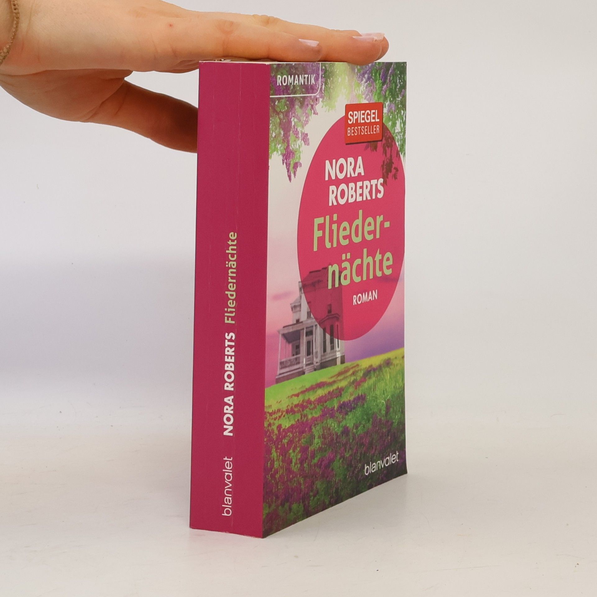 Nora Roberts Flieder-nächte