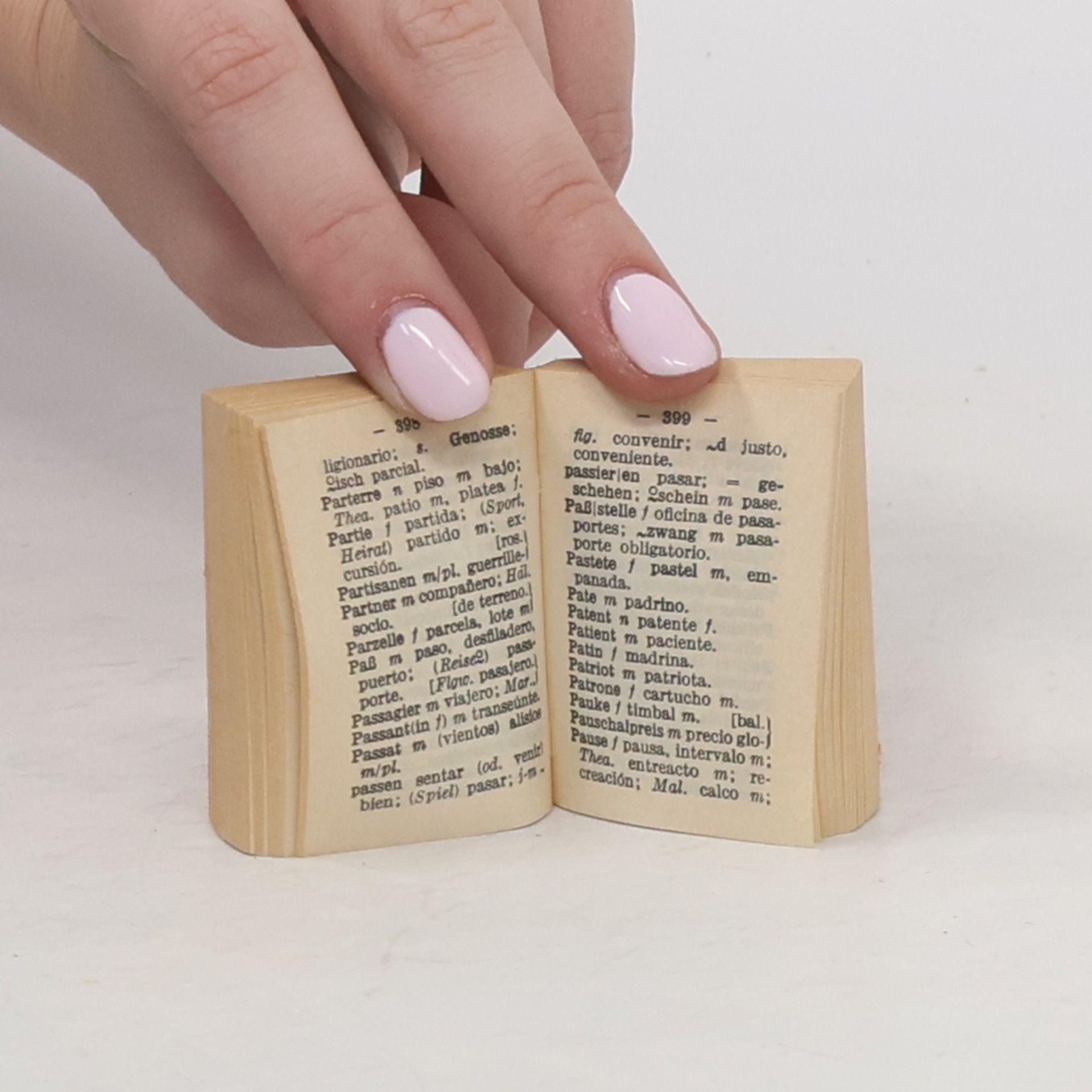 Kolektiv autorů Langenscheidts Lilliput Wörterbuch Deutsch-Spanisch 17