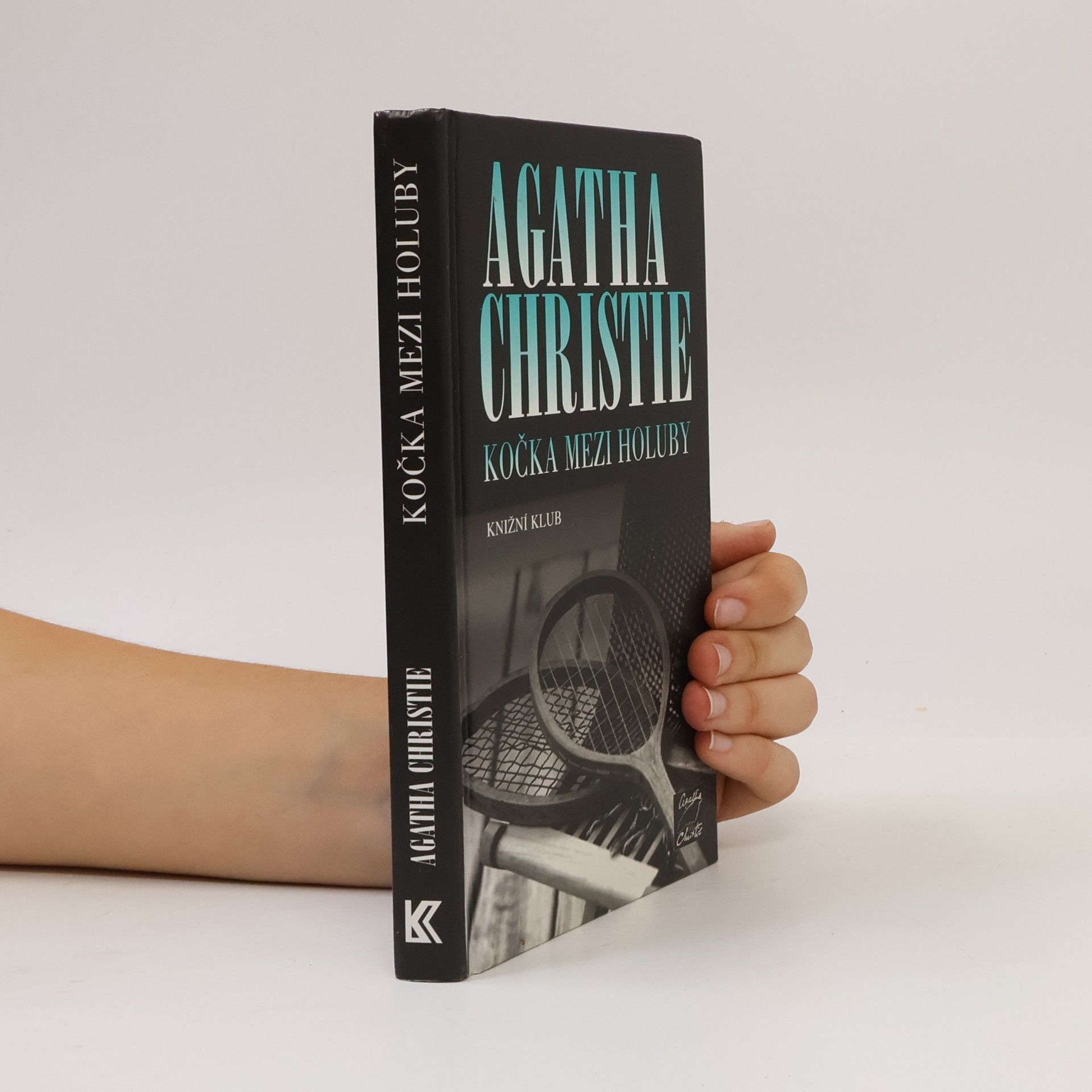 Agatha Christie Kočka mezi holuby