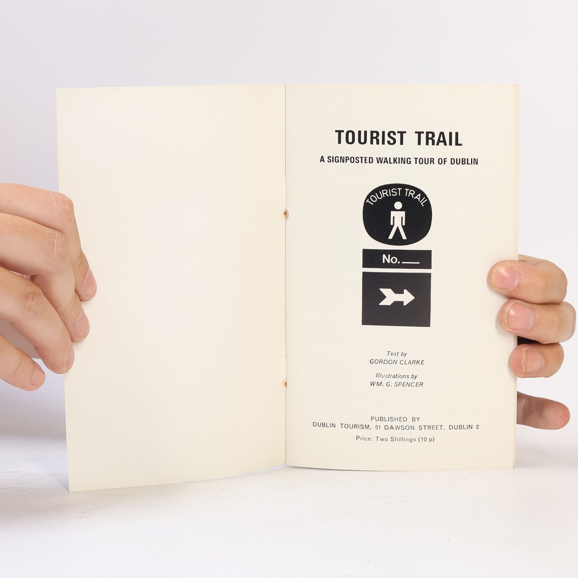 AA.VV. Tourist Trail: A Signposted Walking Tour of Dublin