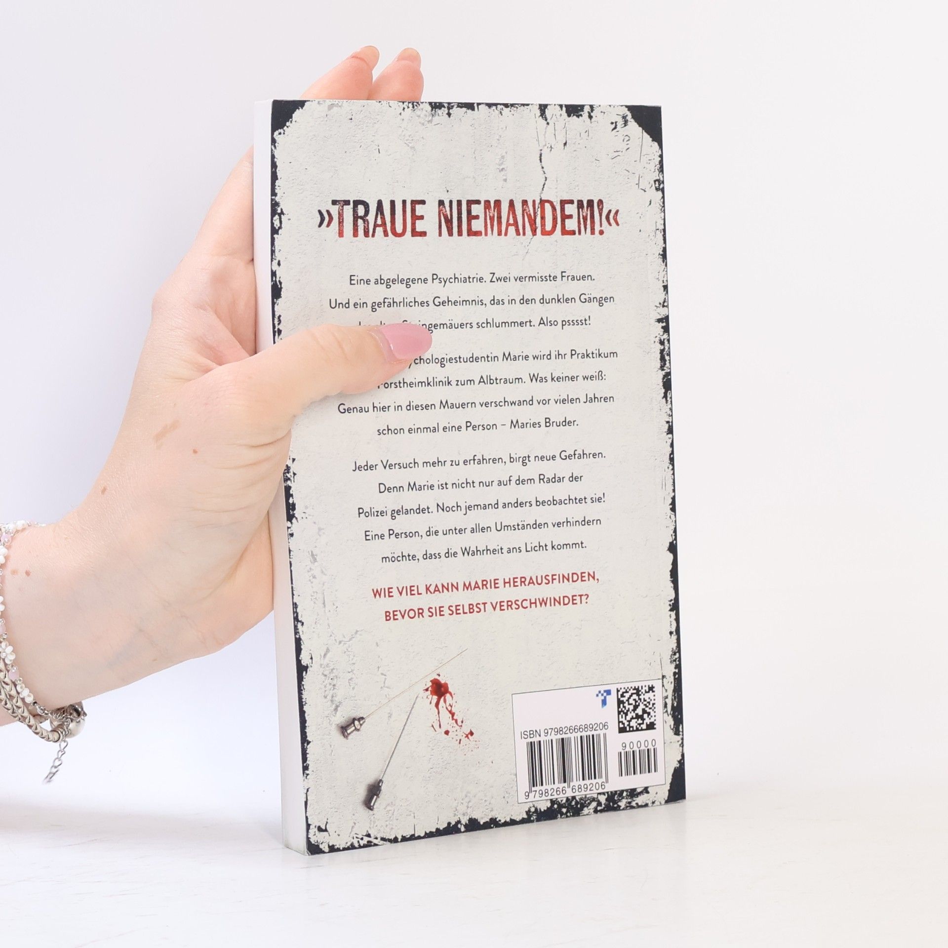 Lena Dietl Geheimnisse schlafen nicht: Psychothriller