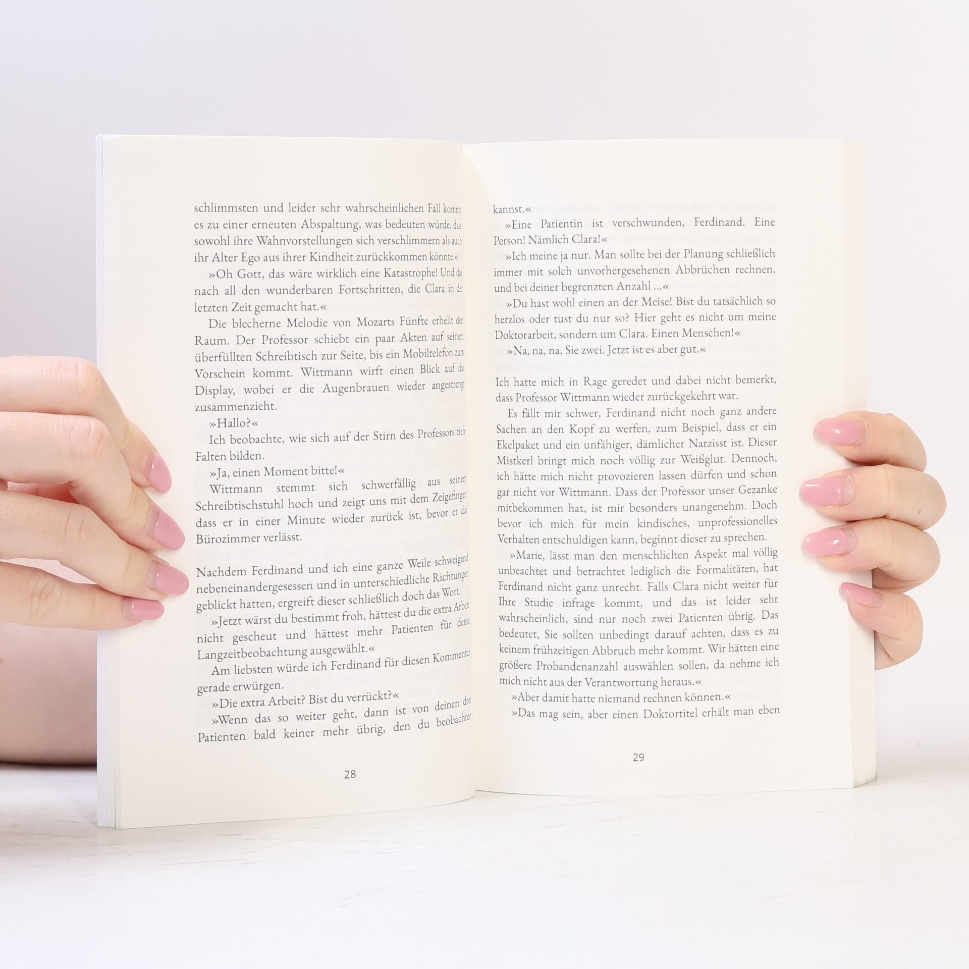 Lena Dietl Geheimnisse schlafen nicht: Psychothriller