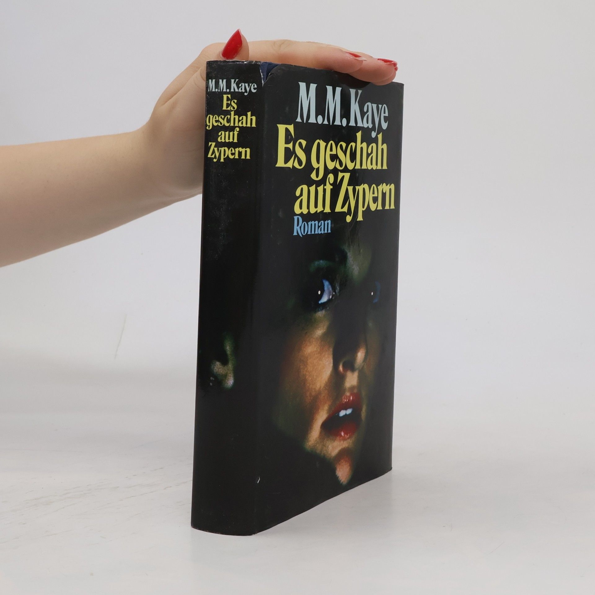 Mary Margaret Kaye Es geschah auf Zypern