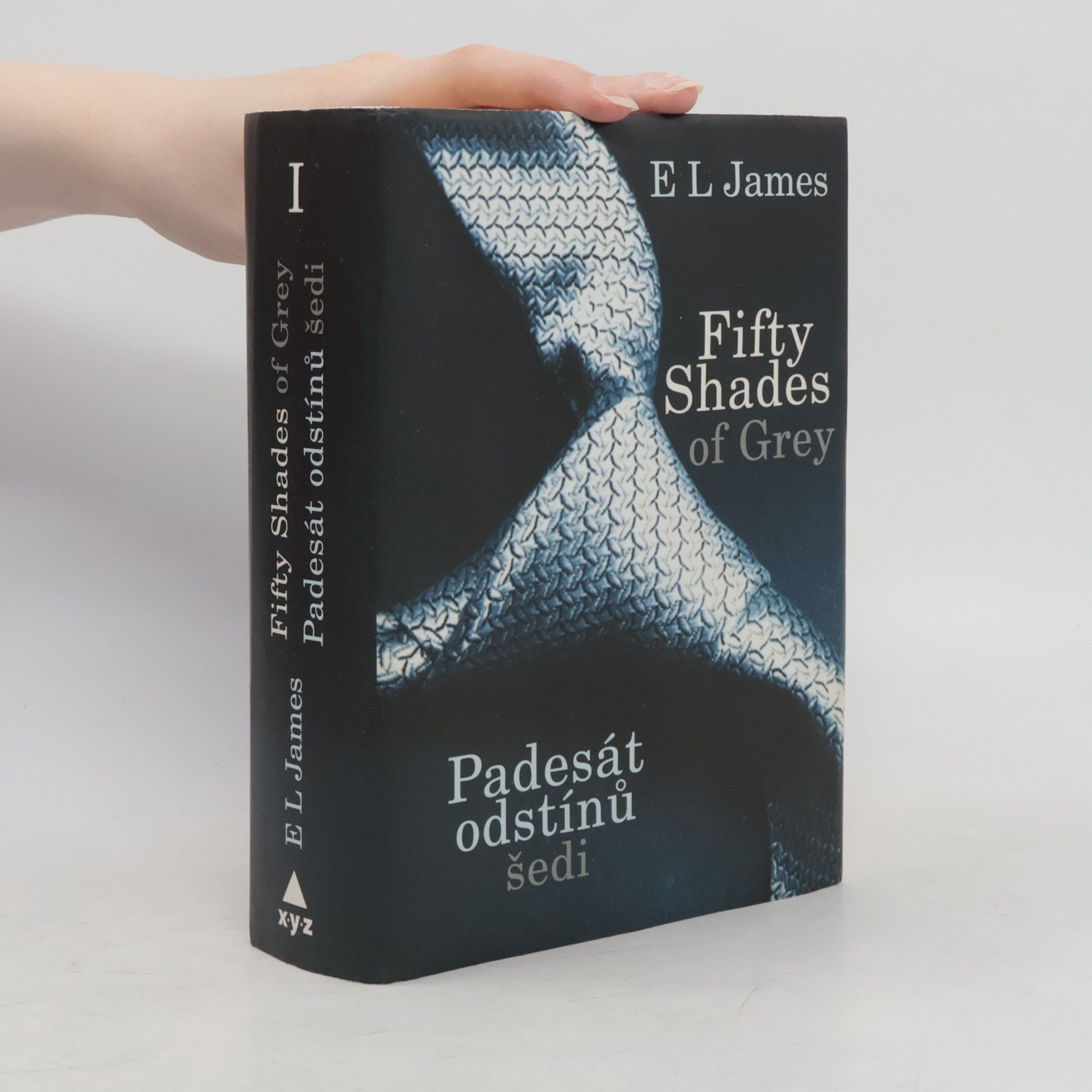 E. L. James Padesát odstínů šedi
