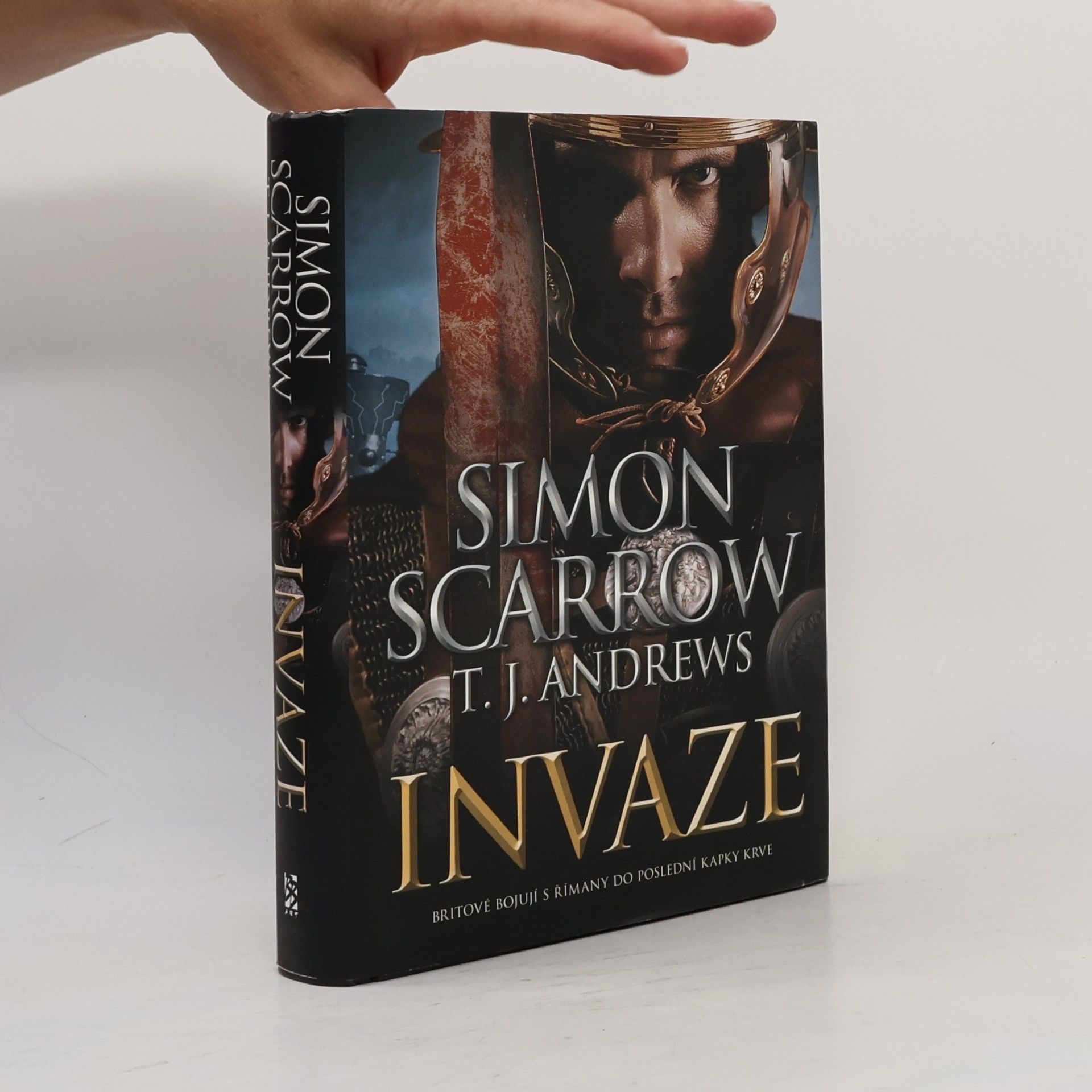 Simon Scarrow Invaze