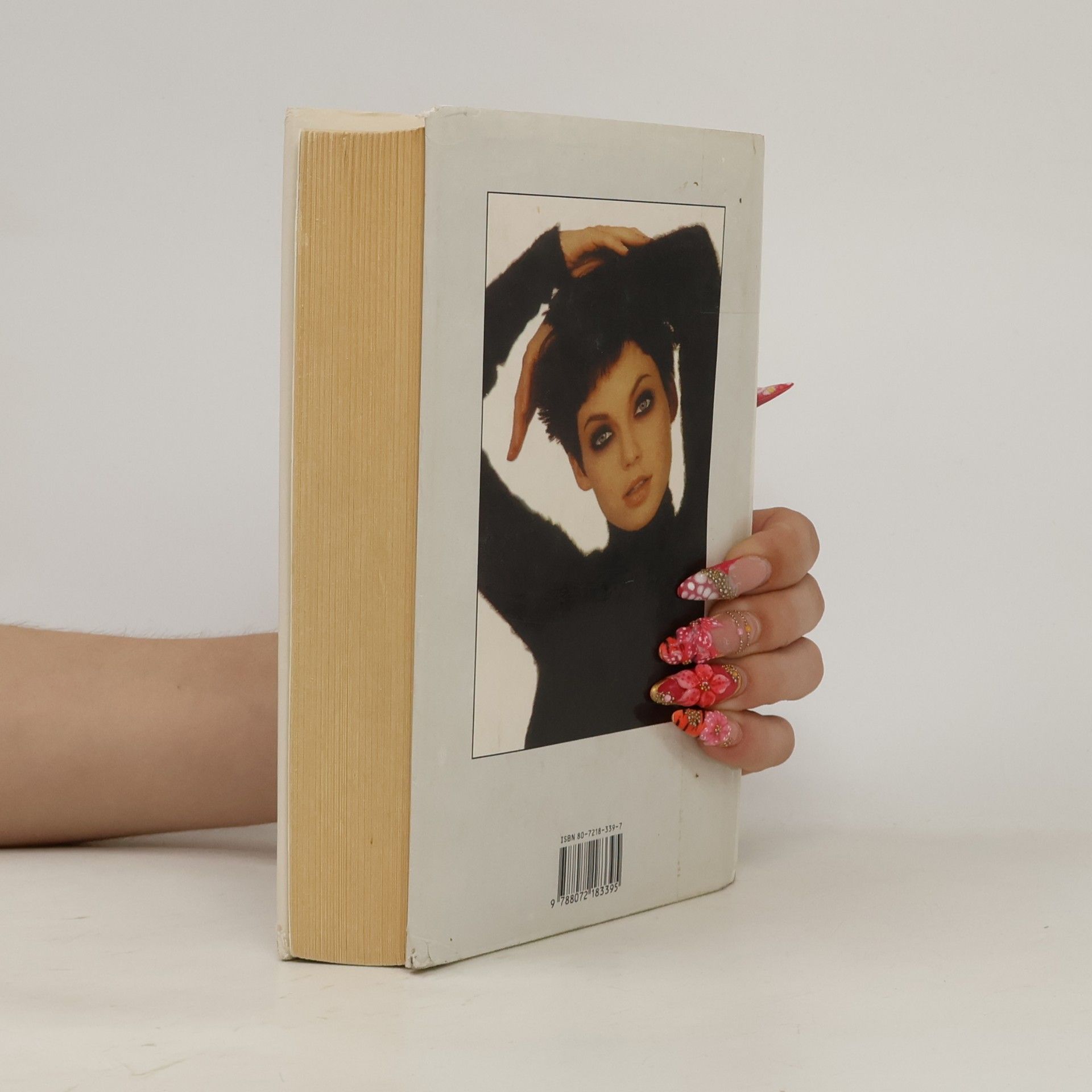 Dashiell Hammett Dívka se stříbrnýma očima