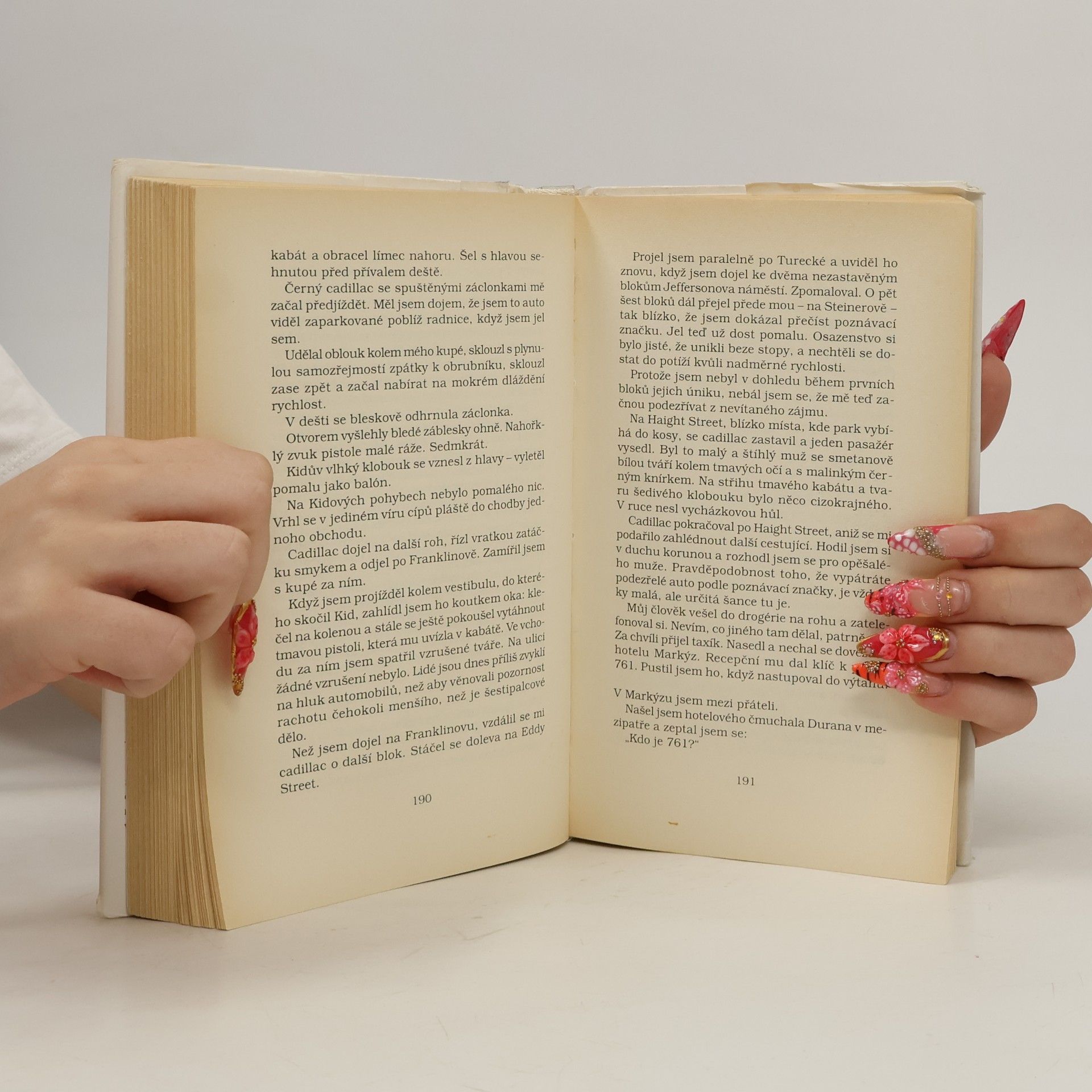 Dashiell Hammett Dívka se stříbrnýma očima