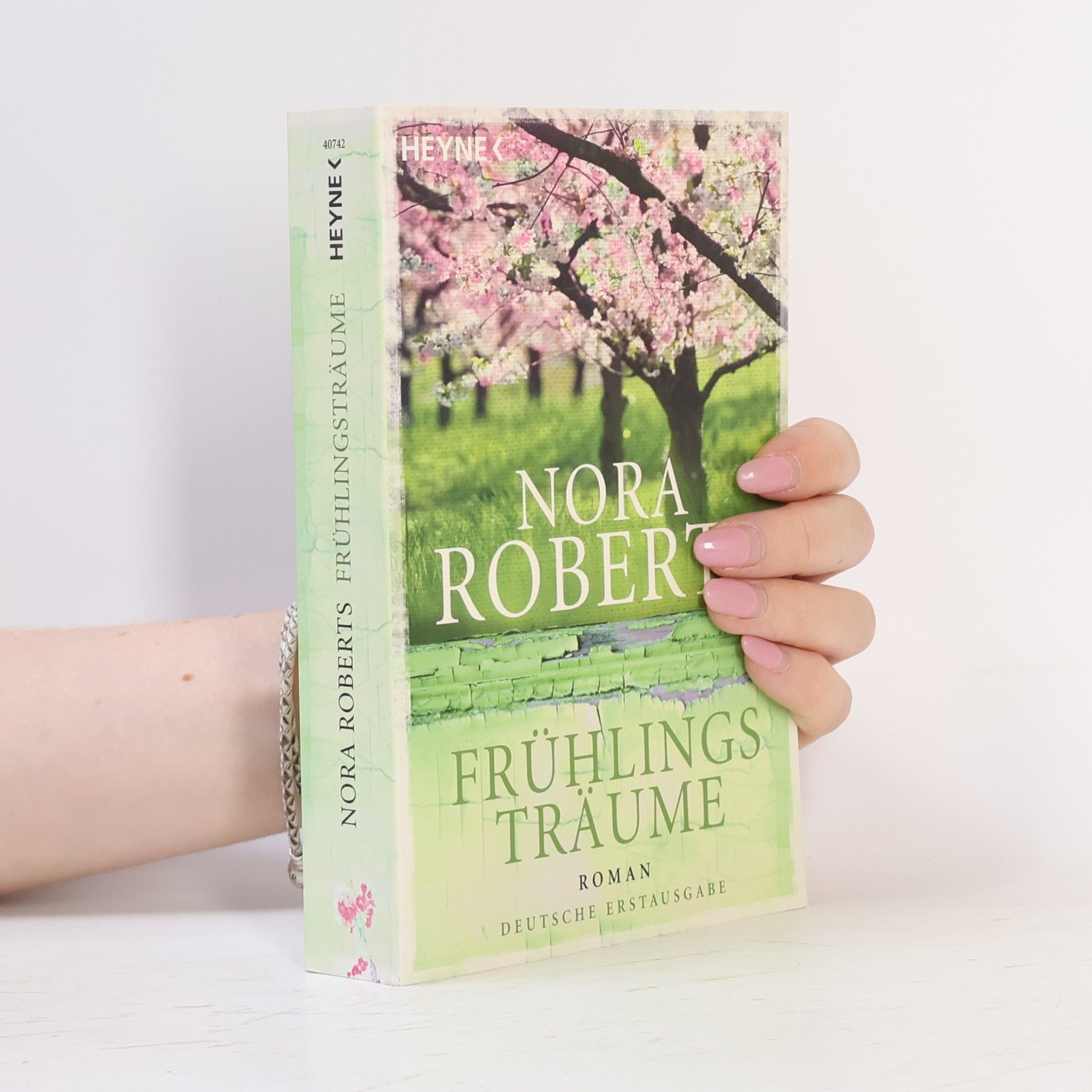 Nora Roberts Frühlingsträume
