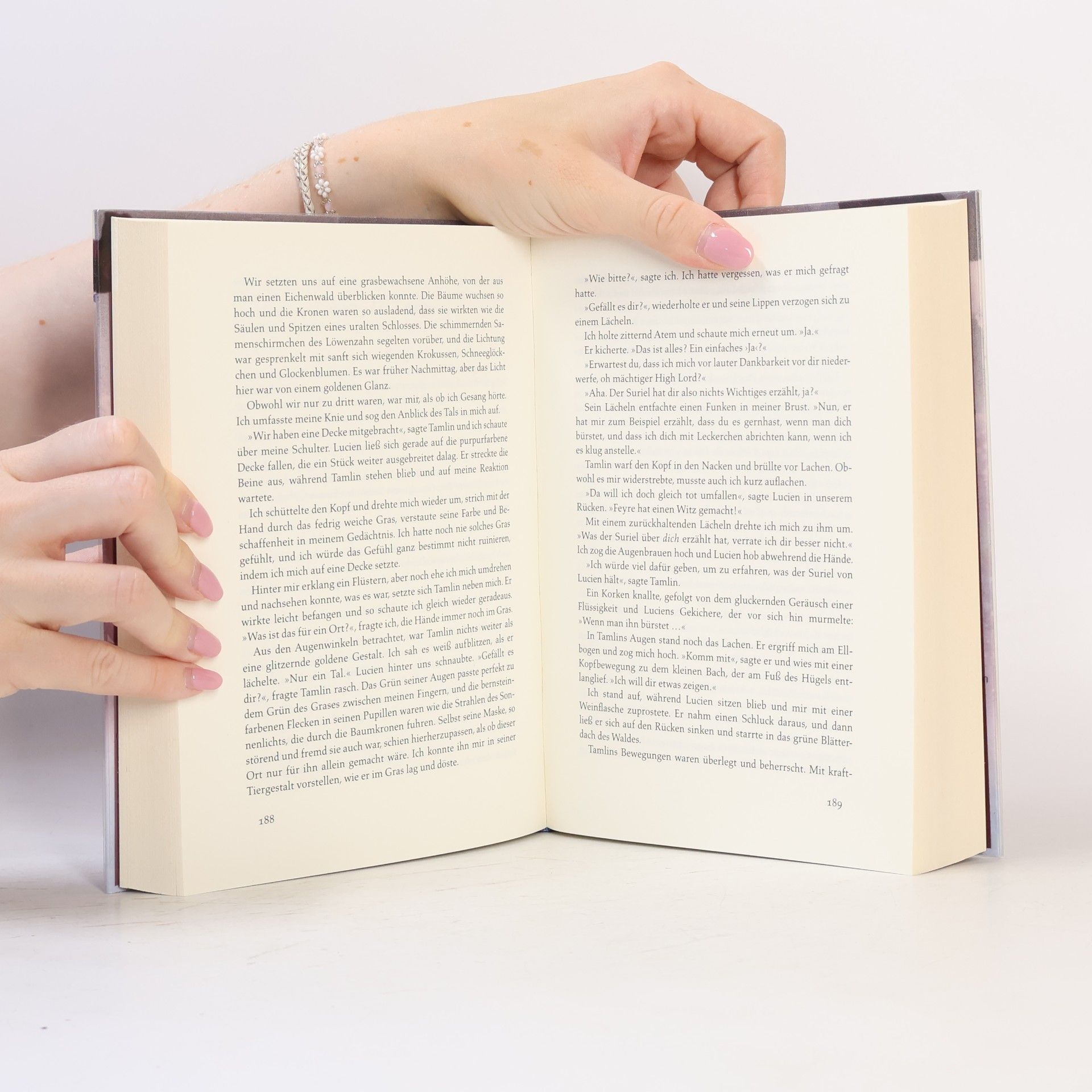 Sarah J. Maas Das Reich der sieben Hofe. Dornen und Rosen