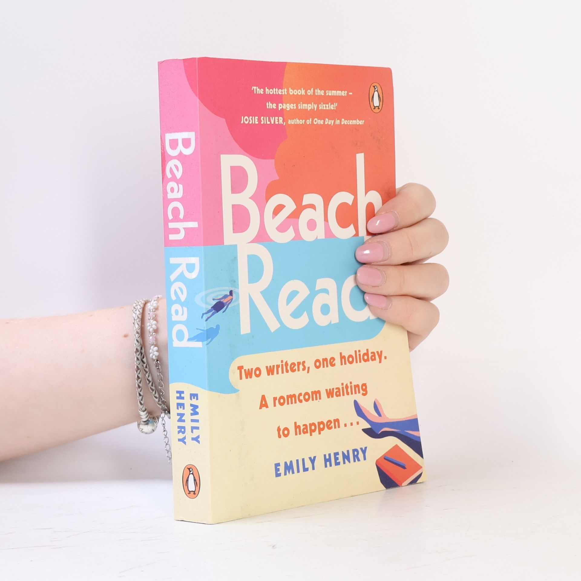 Emily Henry Beach read: Two writers, one holiday. A romcom waiting to happen ...