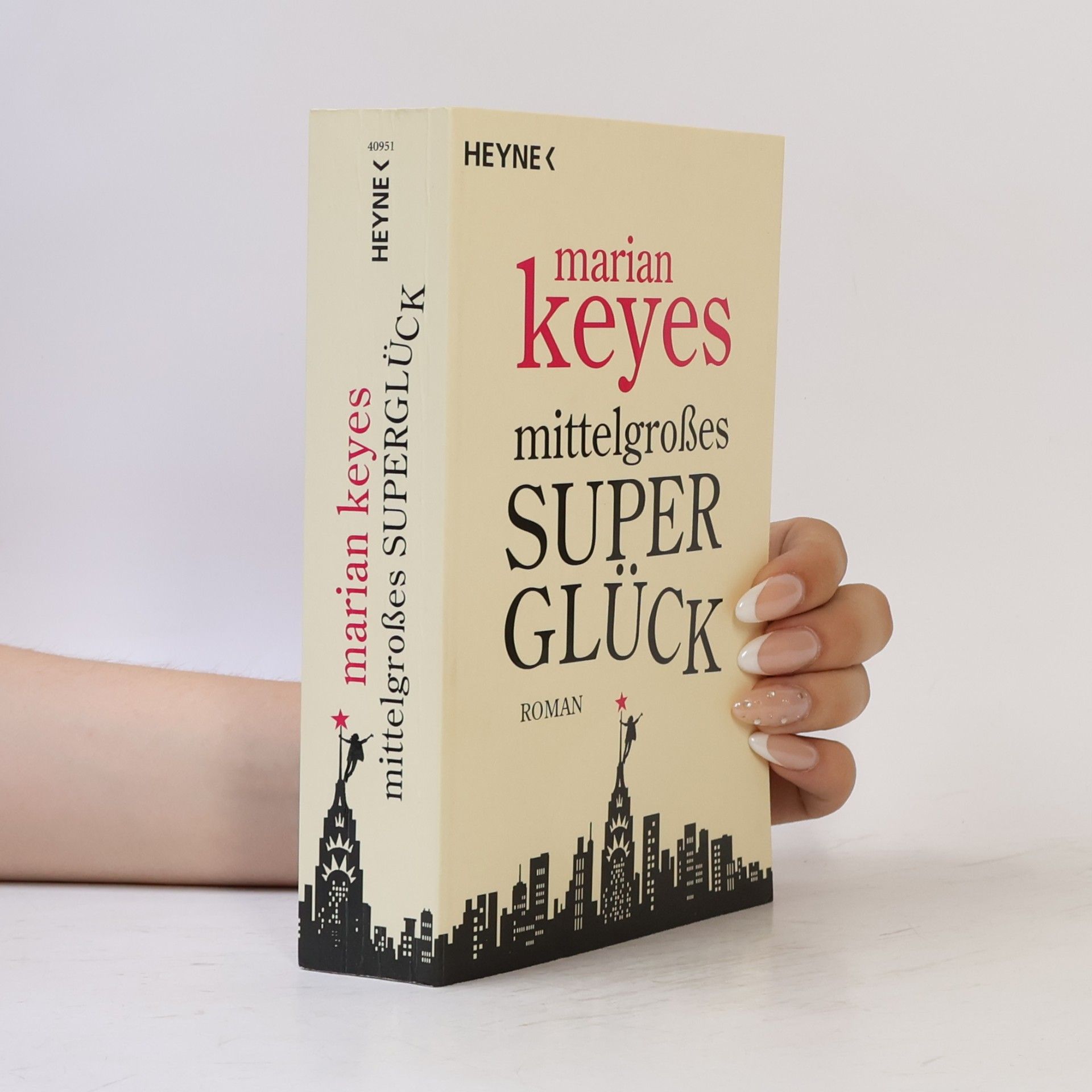 Marian Keyes Mittelgroßes Superglück