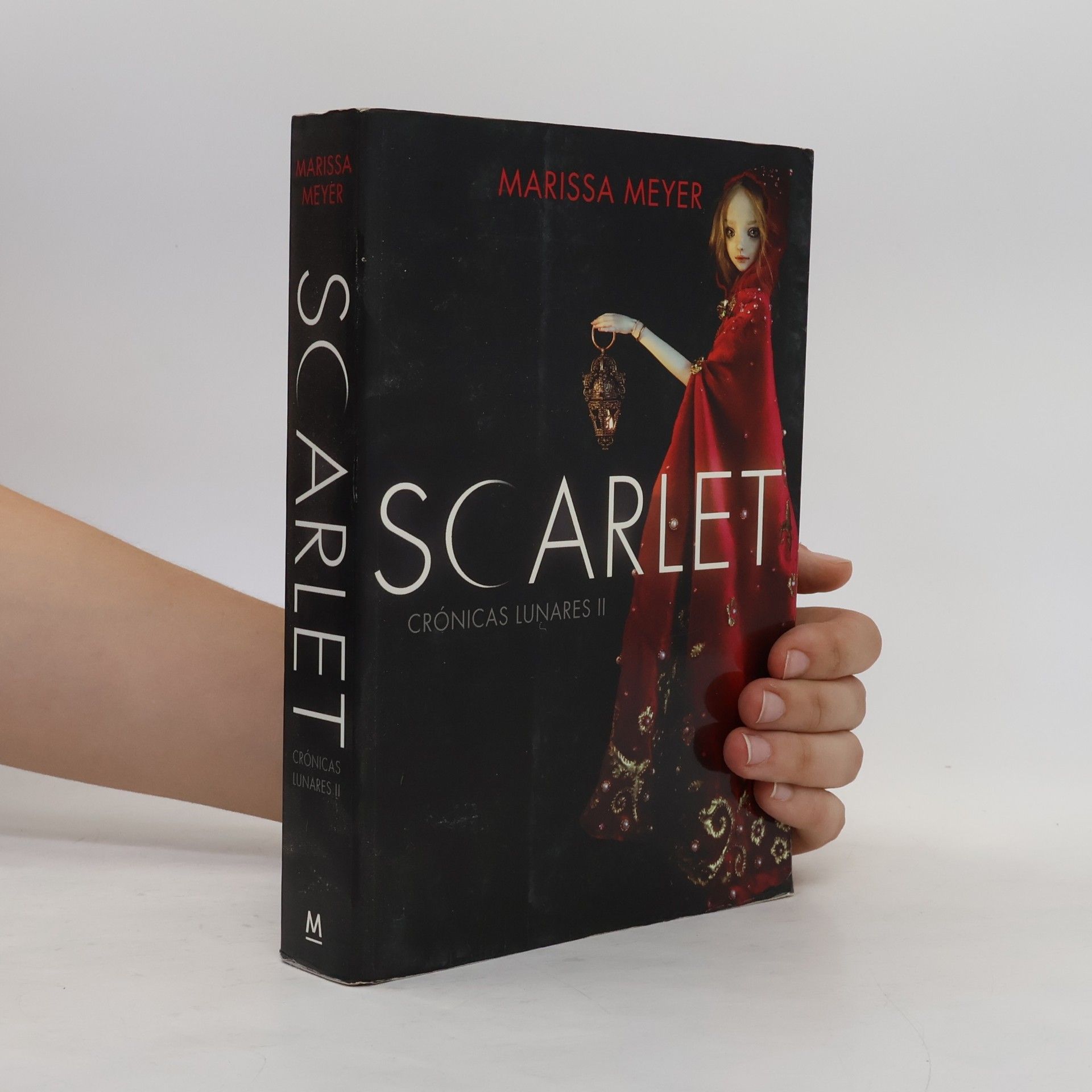 Marissa Meyer Scarlet