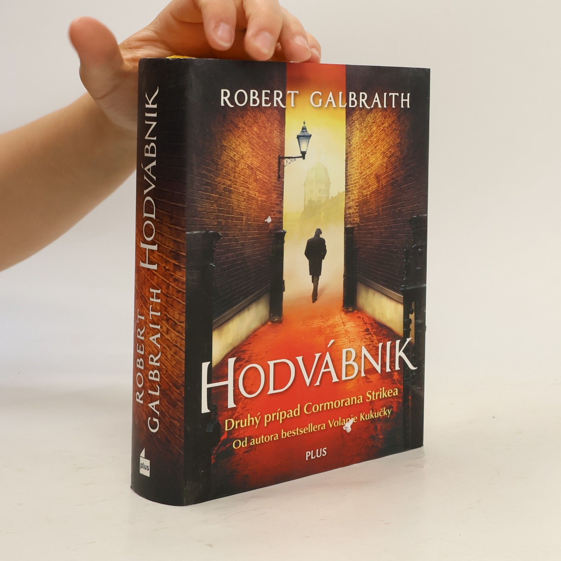 J. K. Rowling Hodvábnik