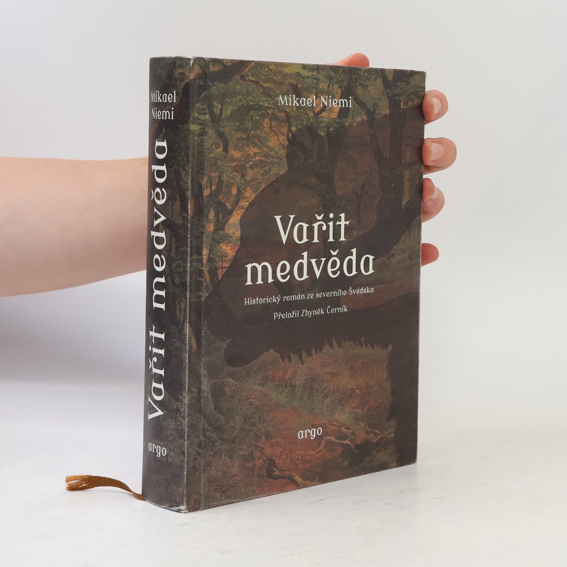 Mikael Niemi Vařit medvěda