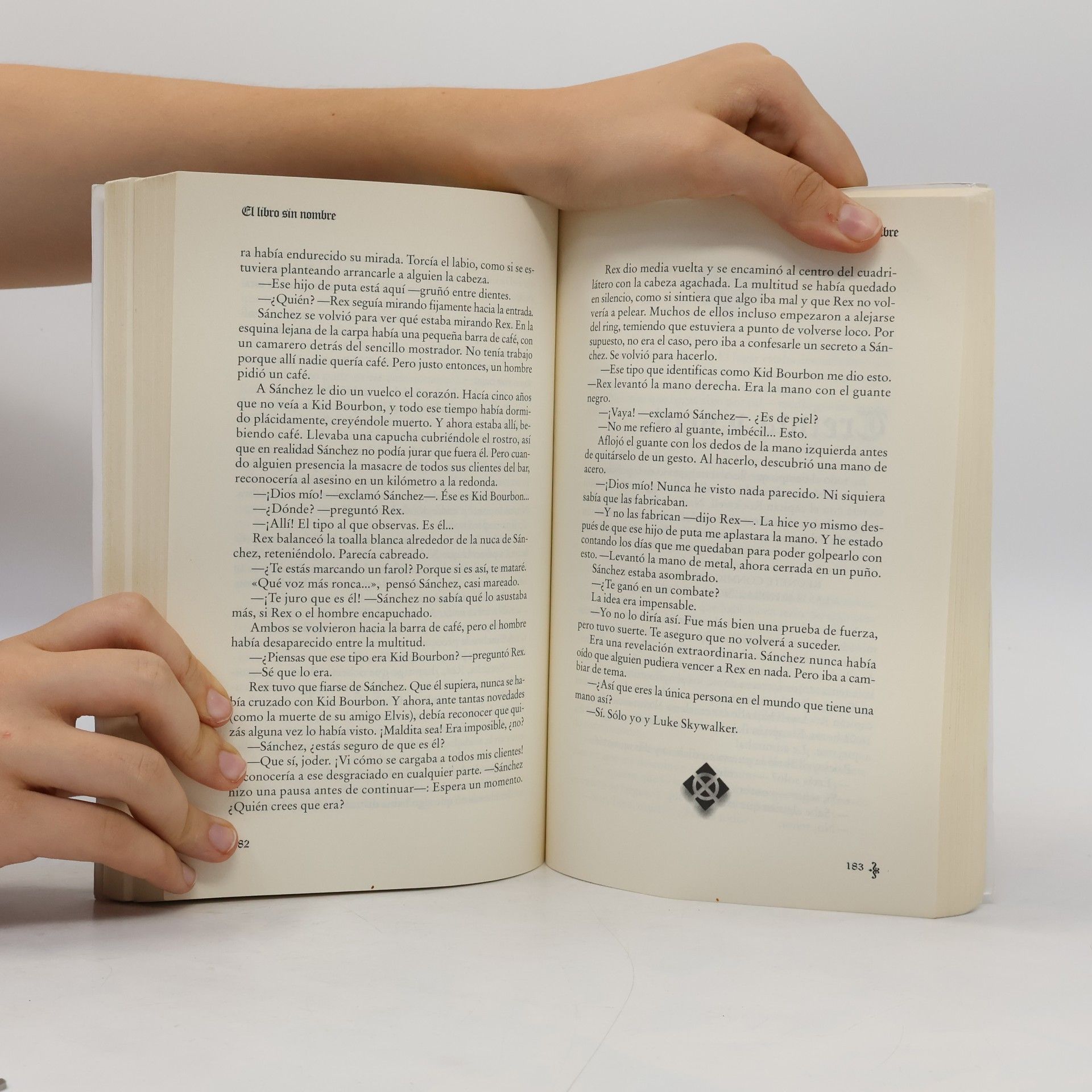 Anonimo Serie El libro sin nombre - 1: El libro sin nombre