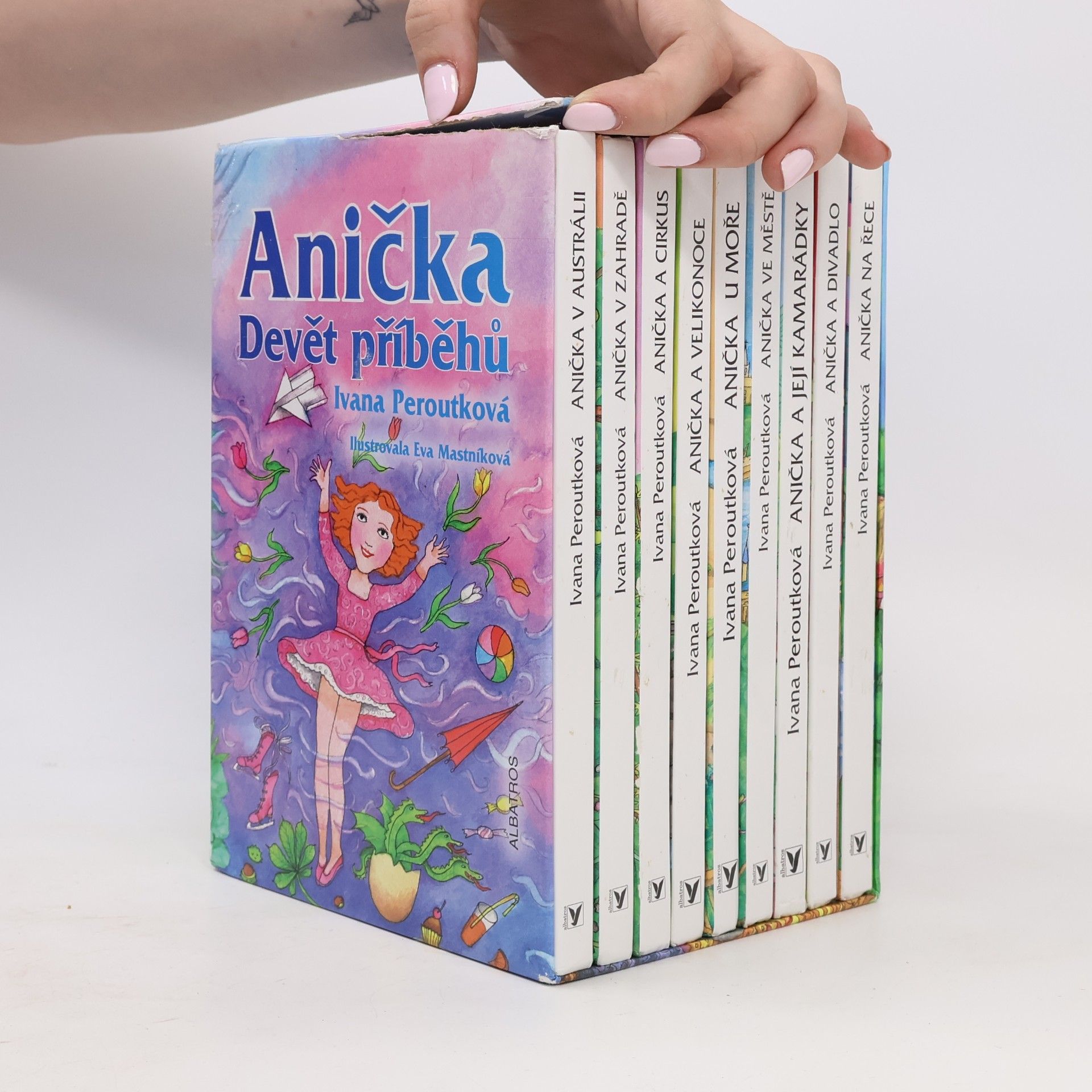 Ivana Peroutková Anička. Devět příběhů. (díly viz foto)