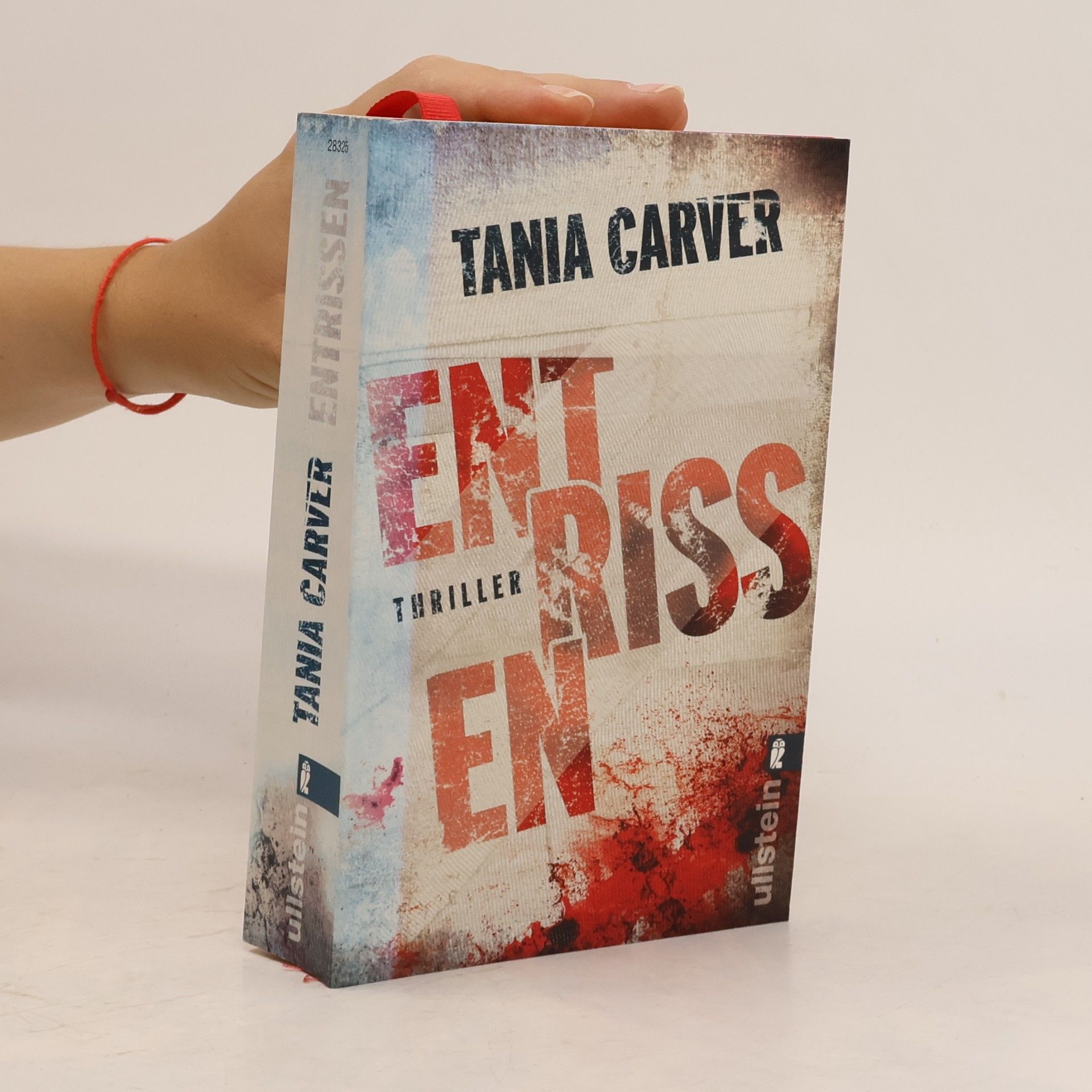 Tania Carver Entrissen