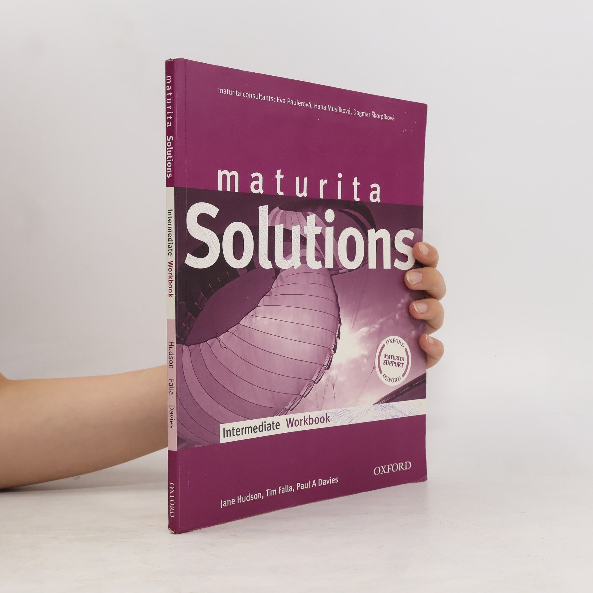 Jane Hudson Maturita Solutions. Intermediate Workbook