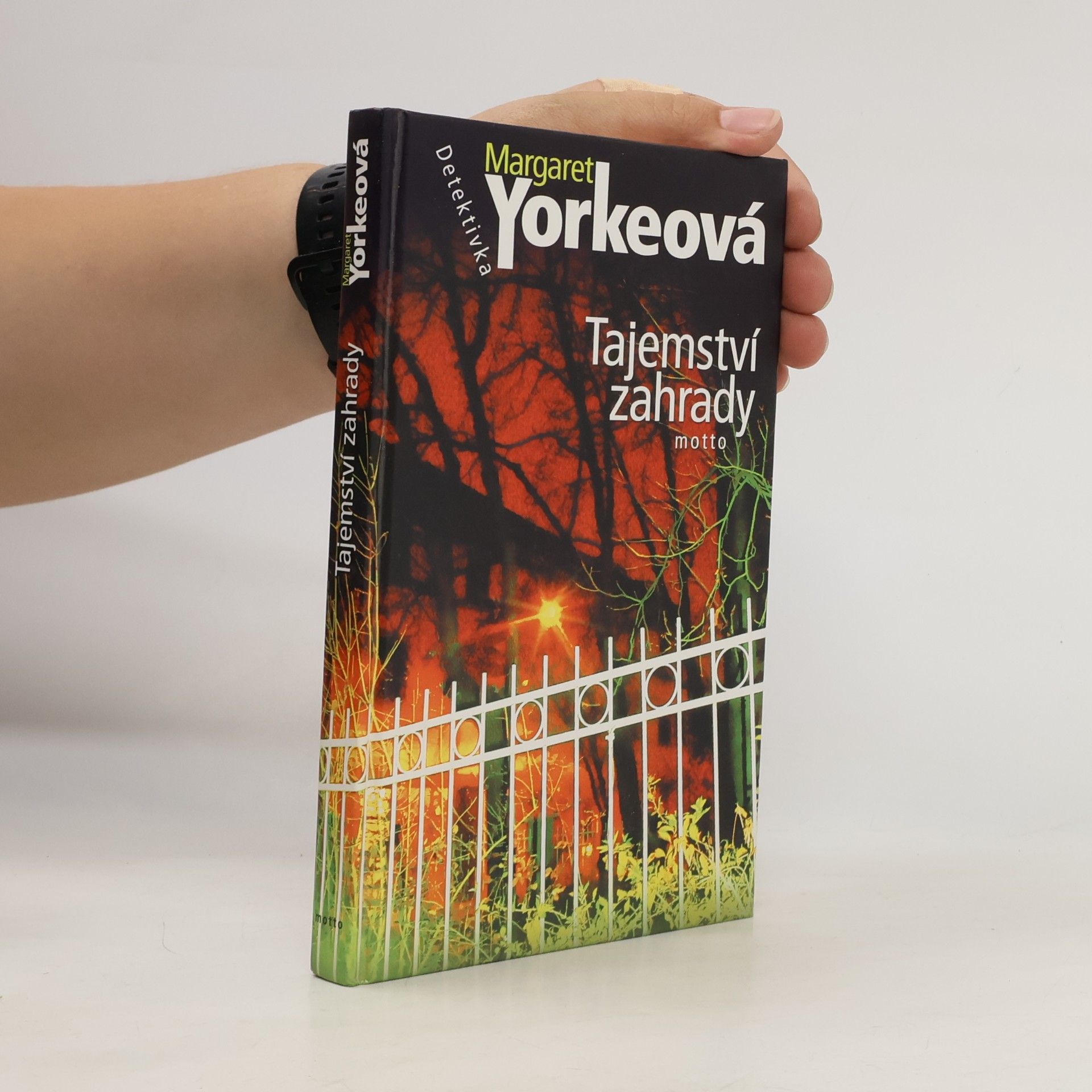 Alena Rovenská Tajemství zahrady