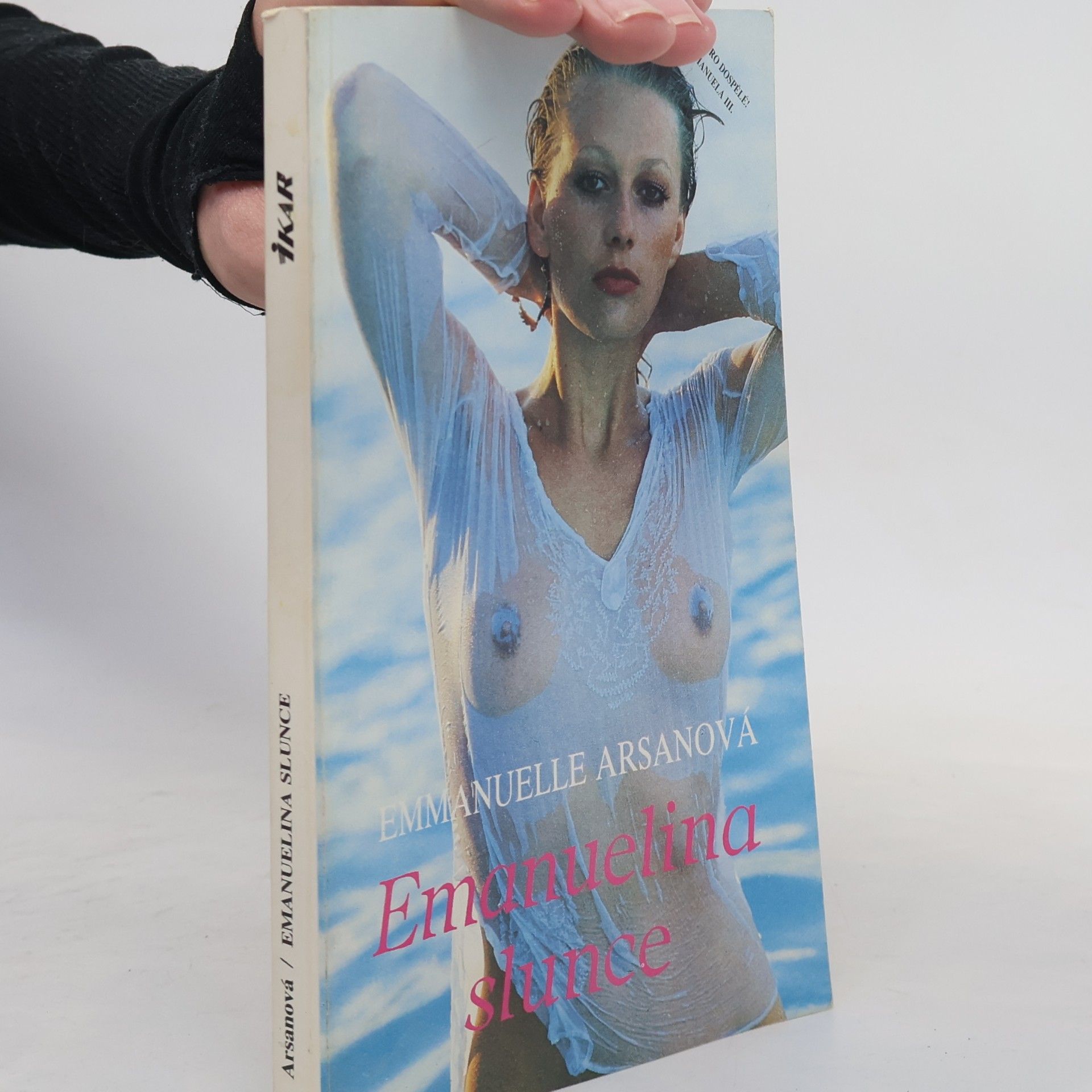 Emmanuelle Arsan Emanuelina slunce