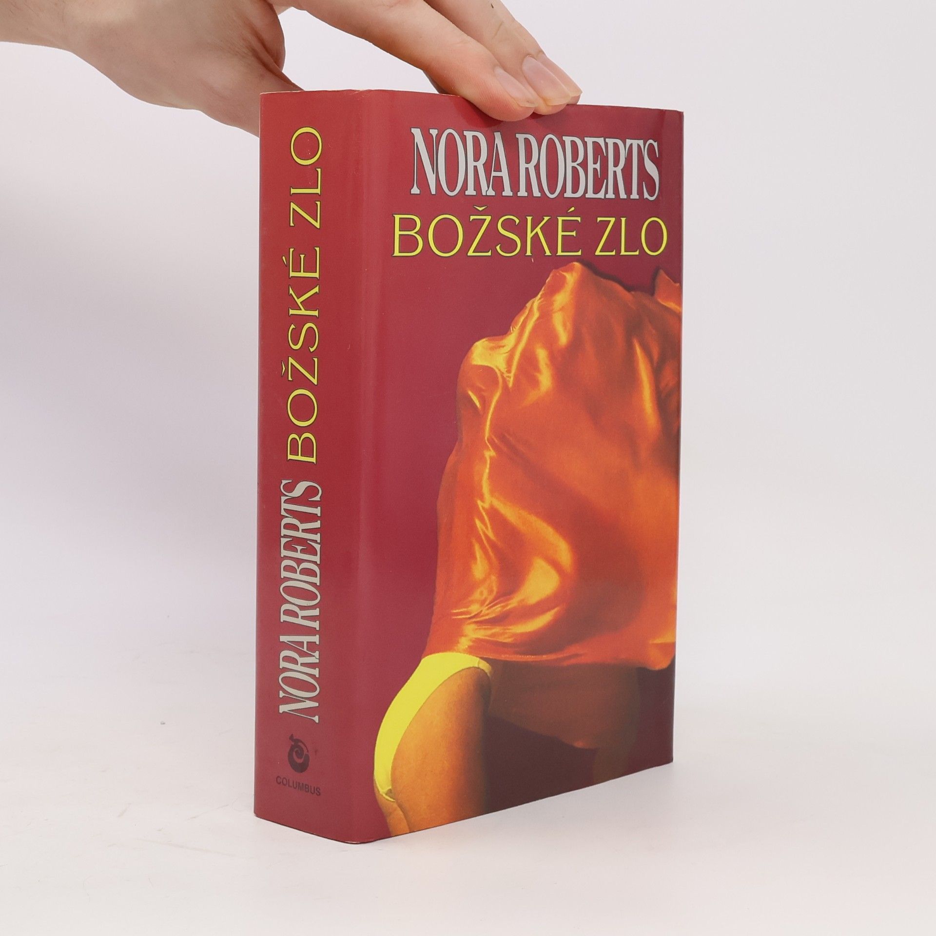 Nora Roberts Božské zlo