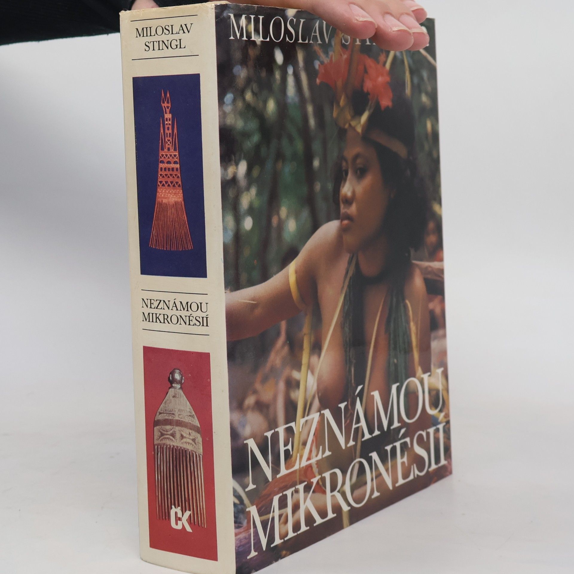Miloslav Stingl Neznámou Mikronésií