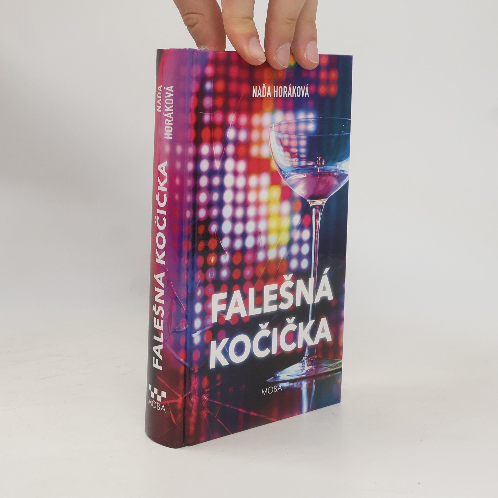 Naďa Horáková Falešná kočička