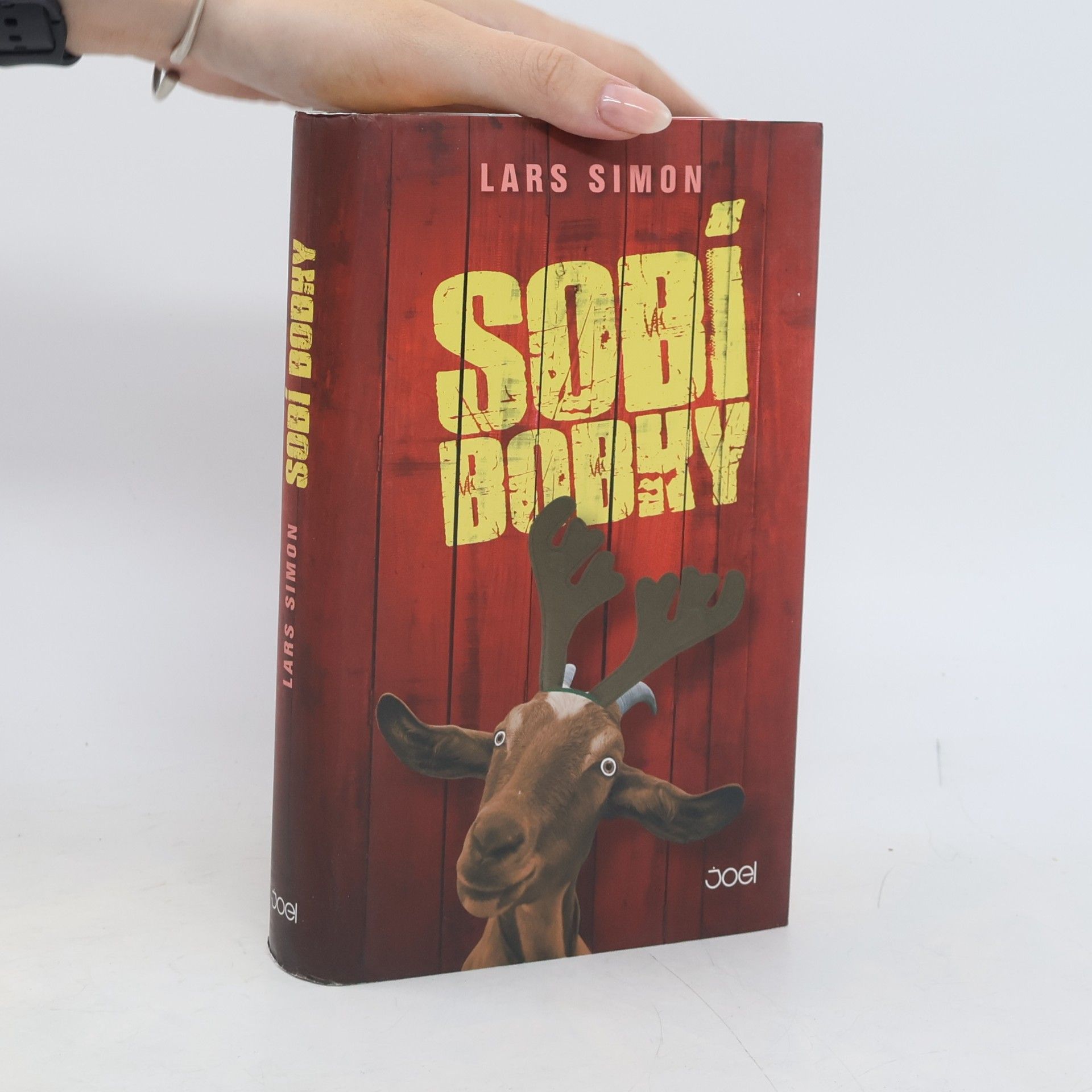 Lars Simon Sobí bobky