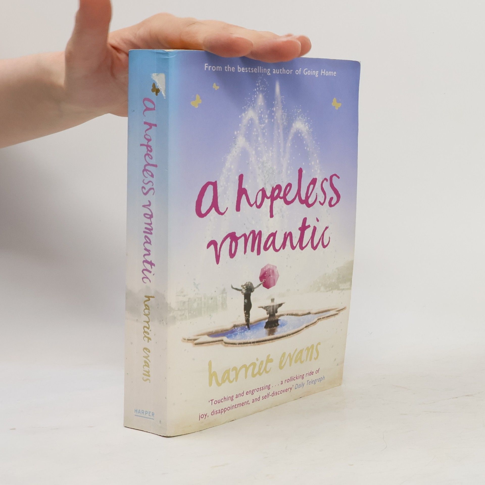 Harriet Evans A hopeless romantic