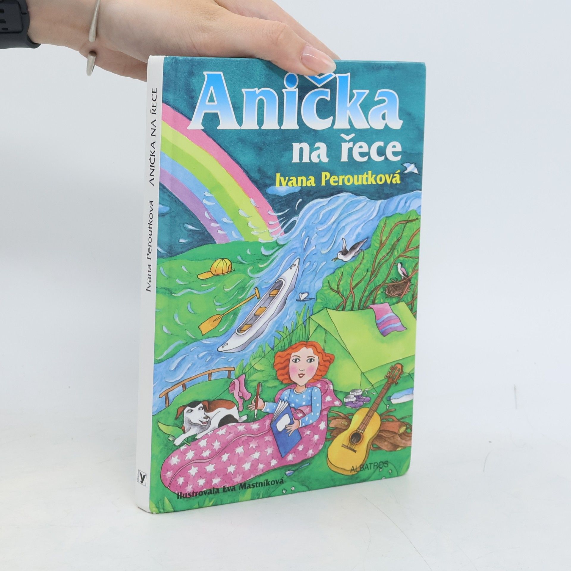 Peroutková Ivana Anička na řece