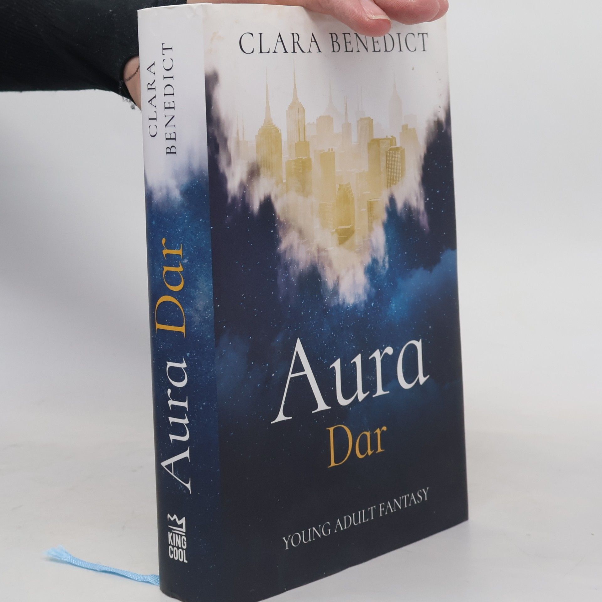 Clara Benedict Aura. Dar