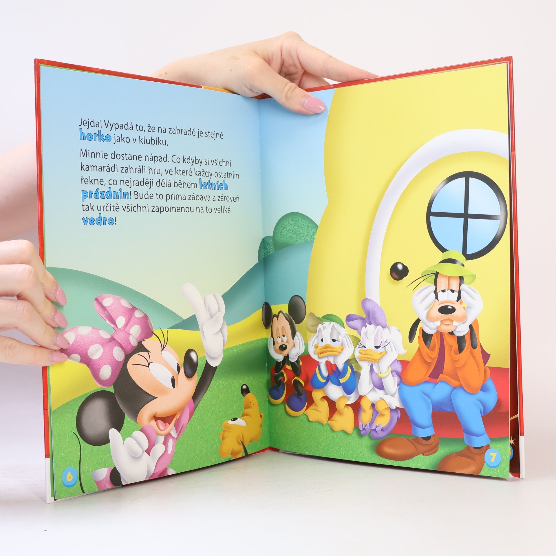Autorenkollektiv Mickeyho klubík. Hraj si a uč se s Mickey Mousem 27. Léto!