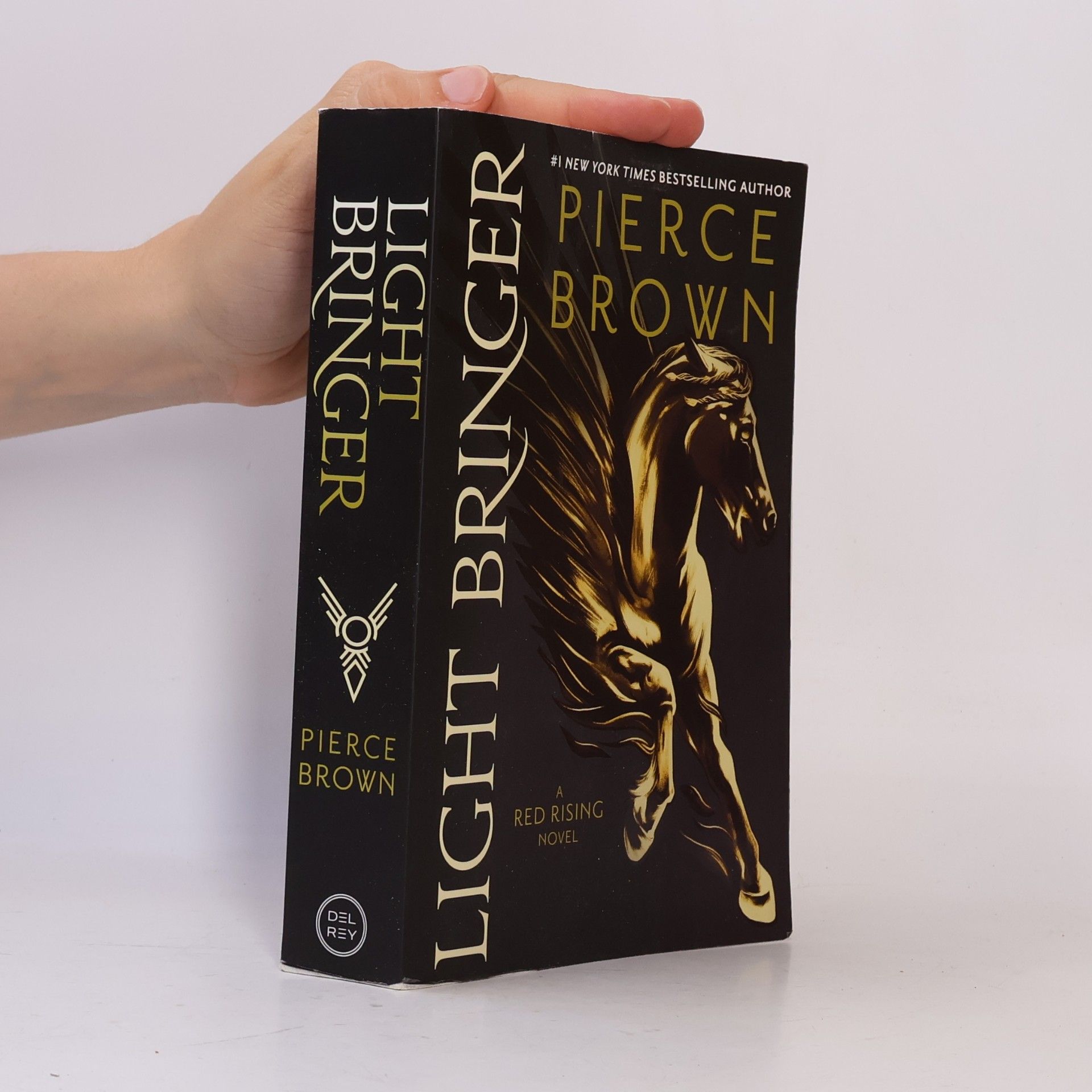 Pierce Brown Light Bringer