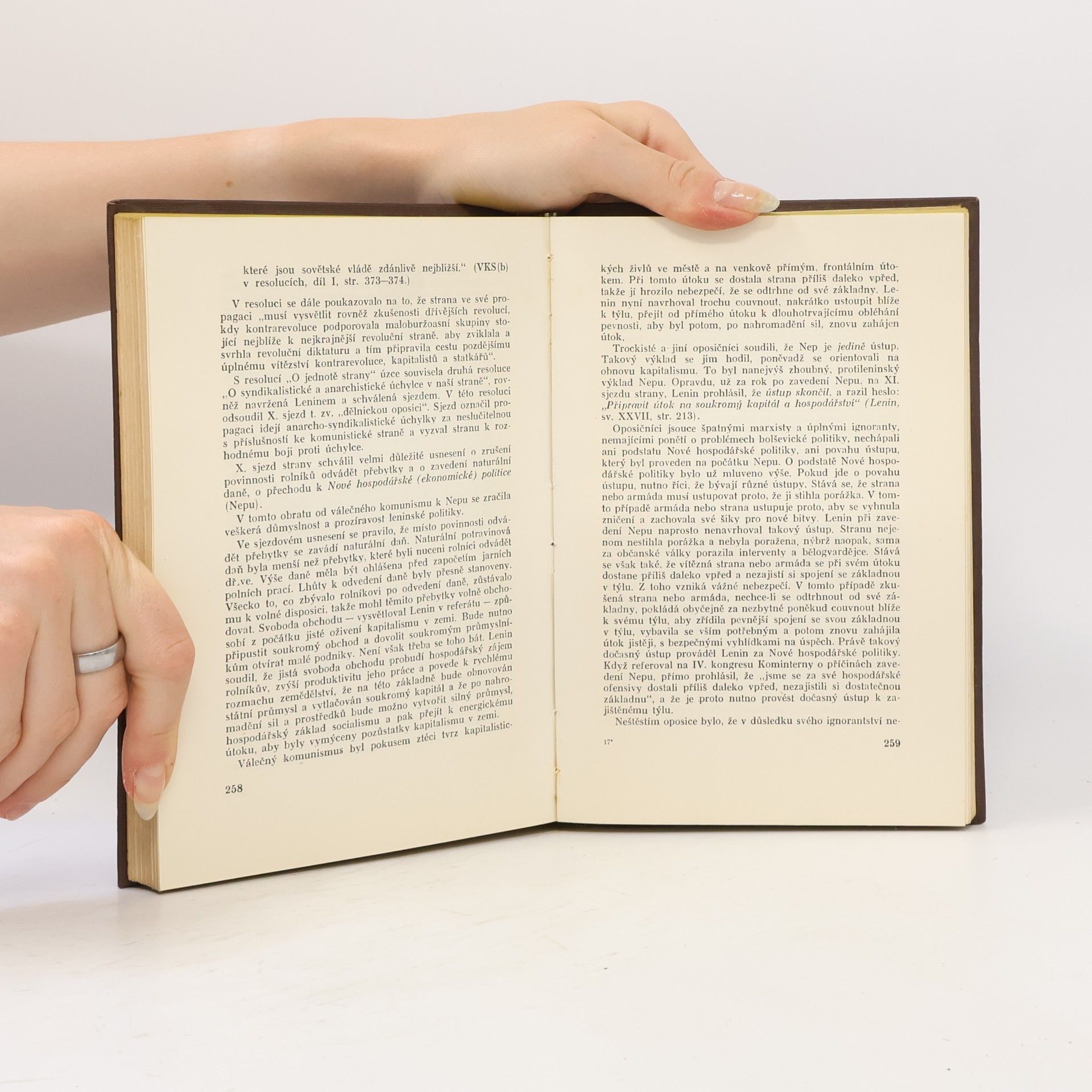 Autorenkollektiv Dějiny všesvazové komunistické strany (bolševiků)