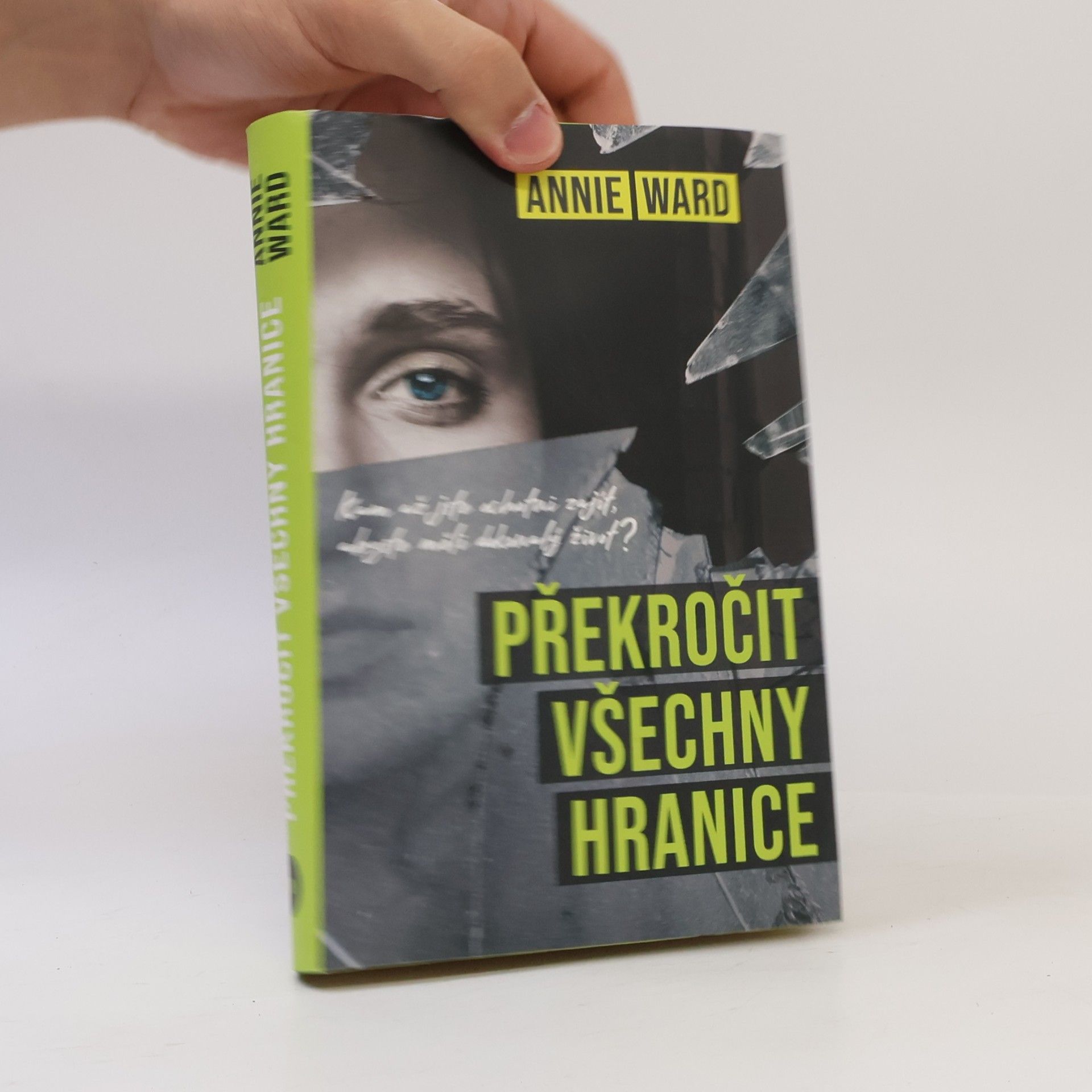 Annie Nigh Ward Překročit všechny hranice