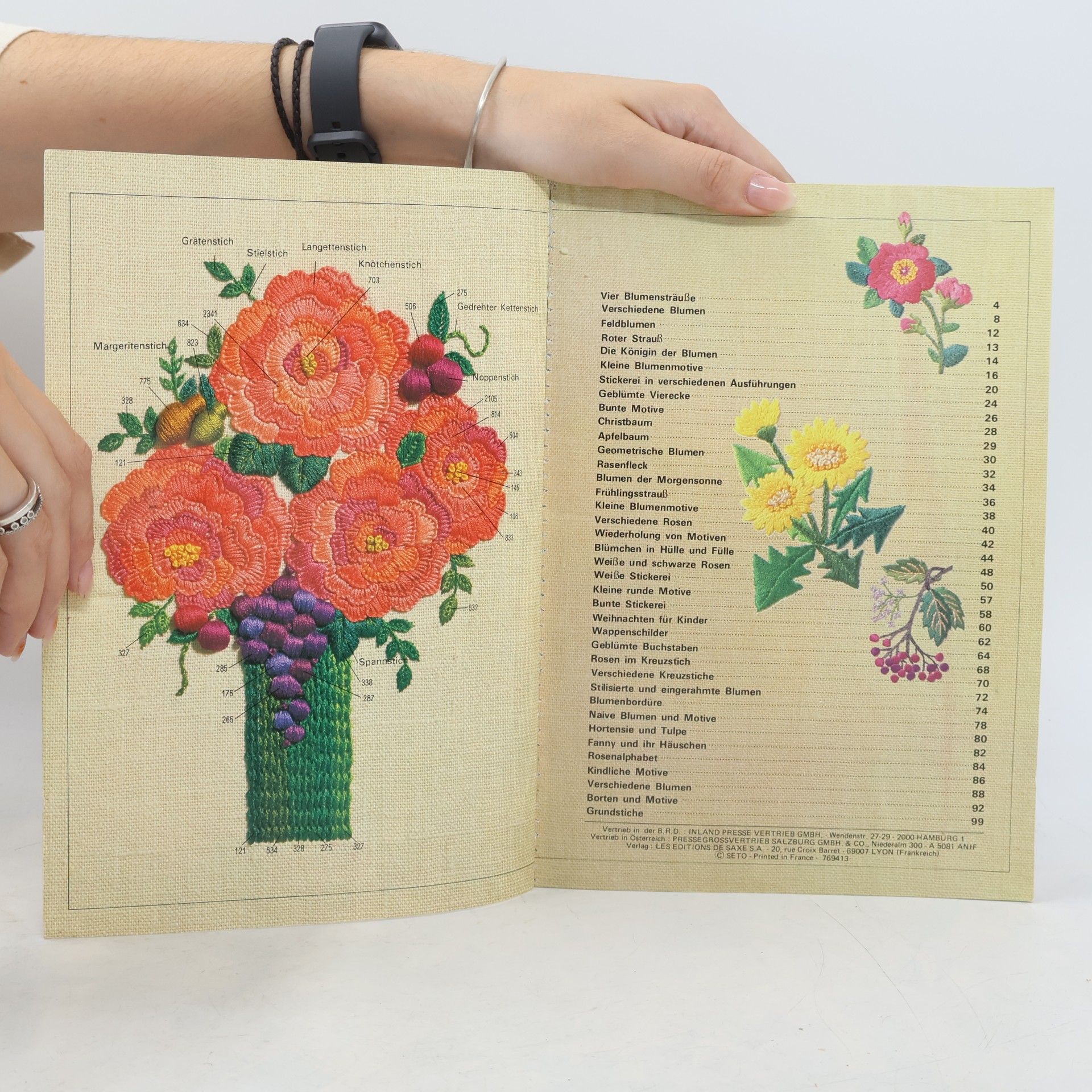 kolektiv Blumen Stickerei
