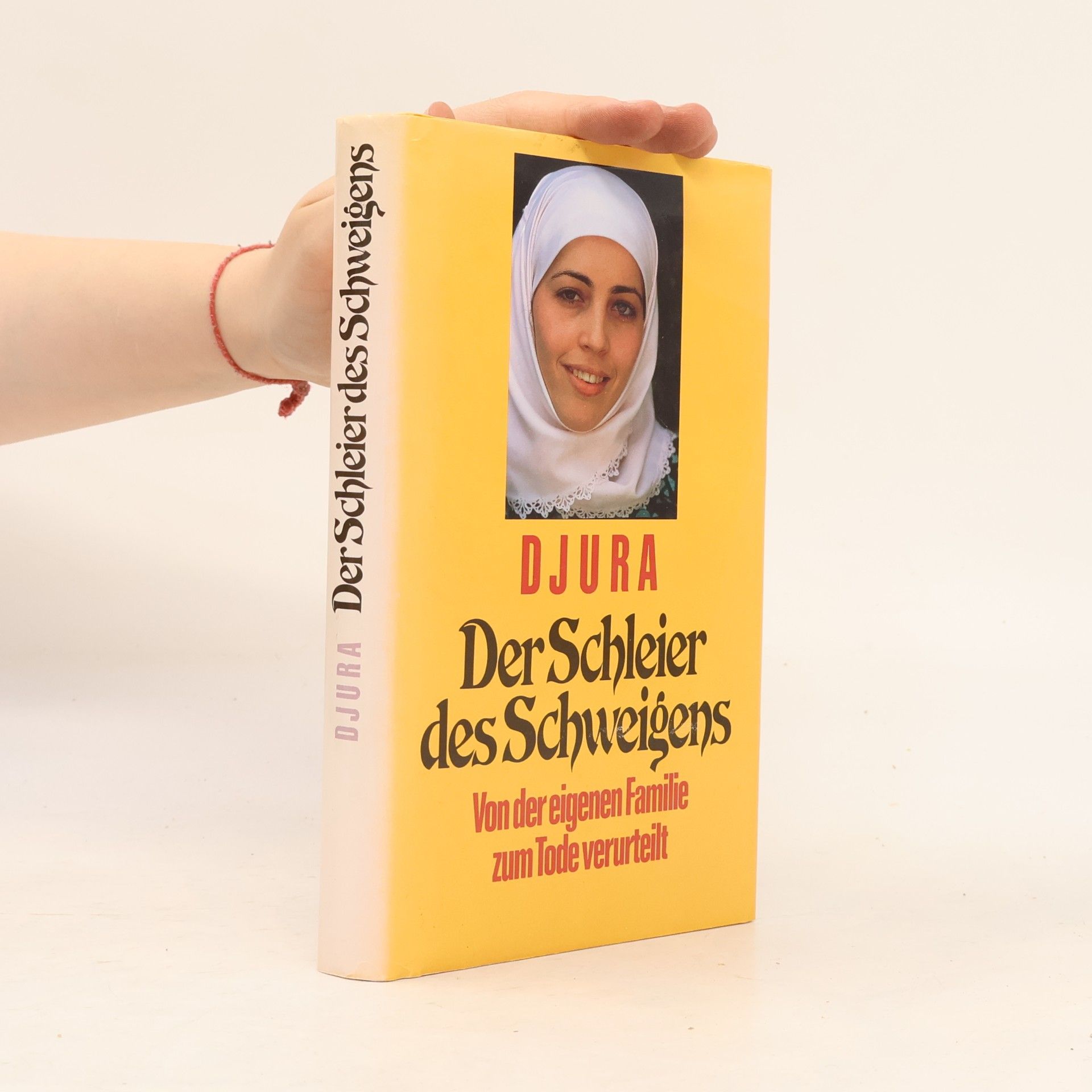Djura Der Schleier des Schweigens