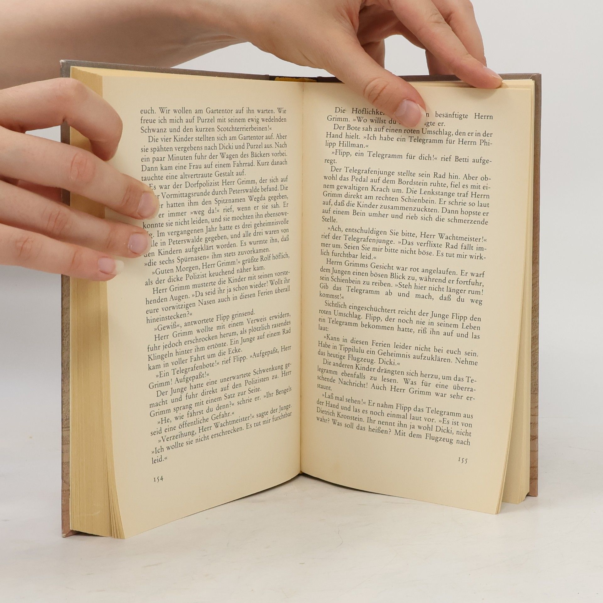 Enid Blyton Geheimnis um ein verborgenes Zimmer um eine giftige Feder