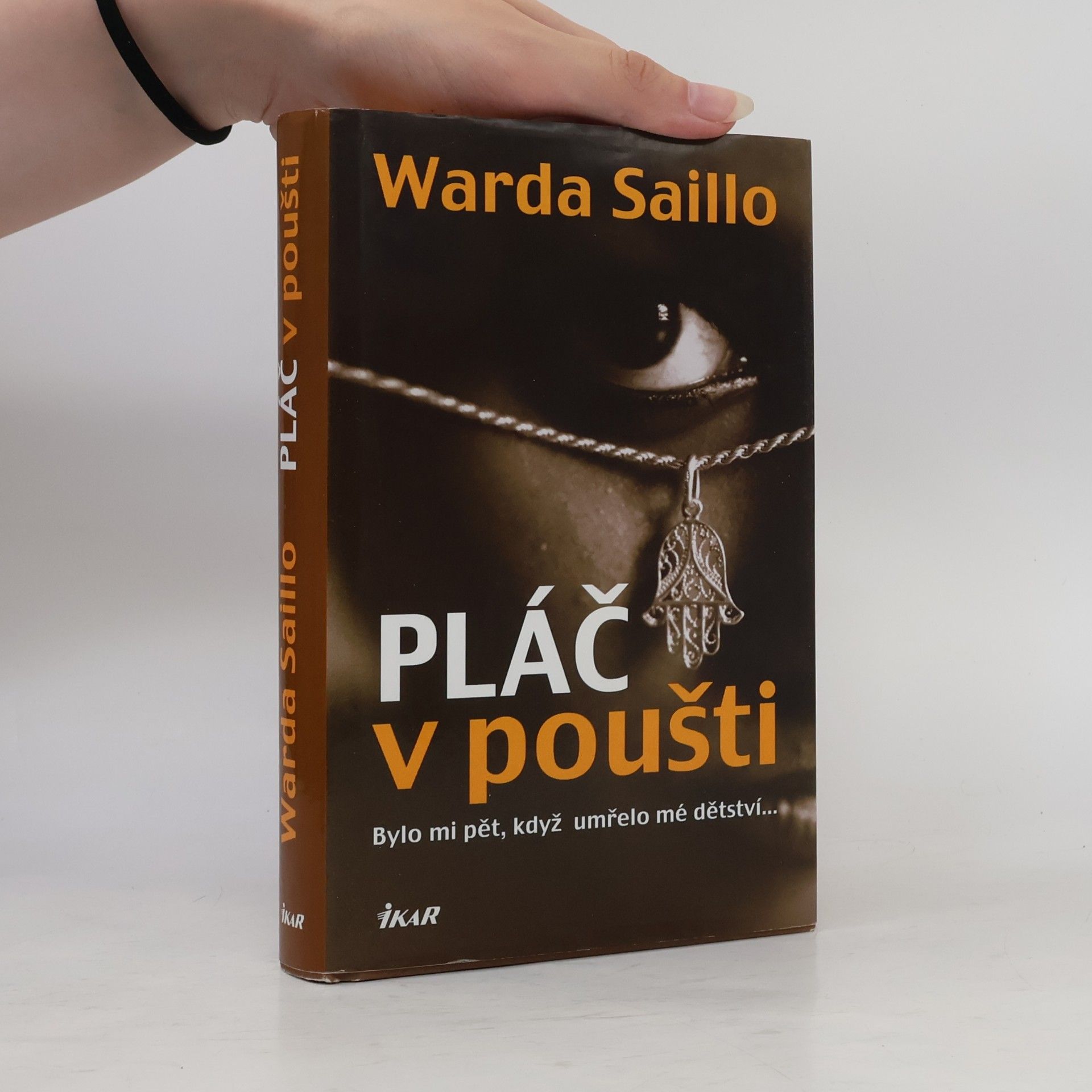 Ouarda Saillo Pláč v poušti