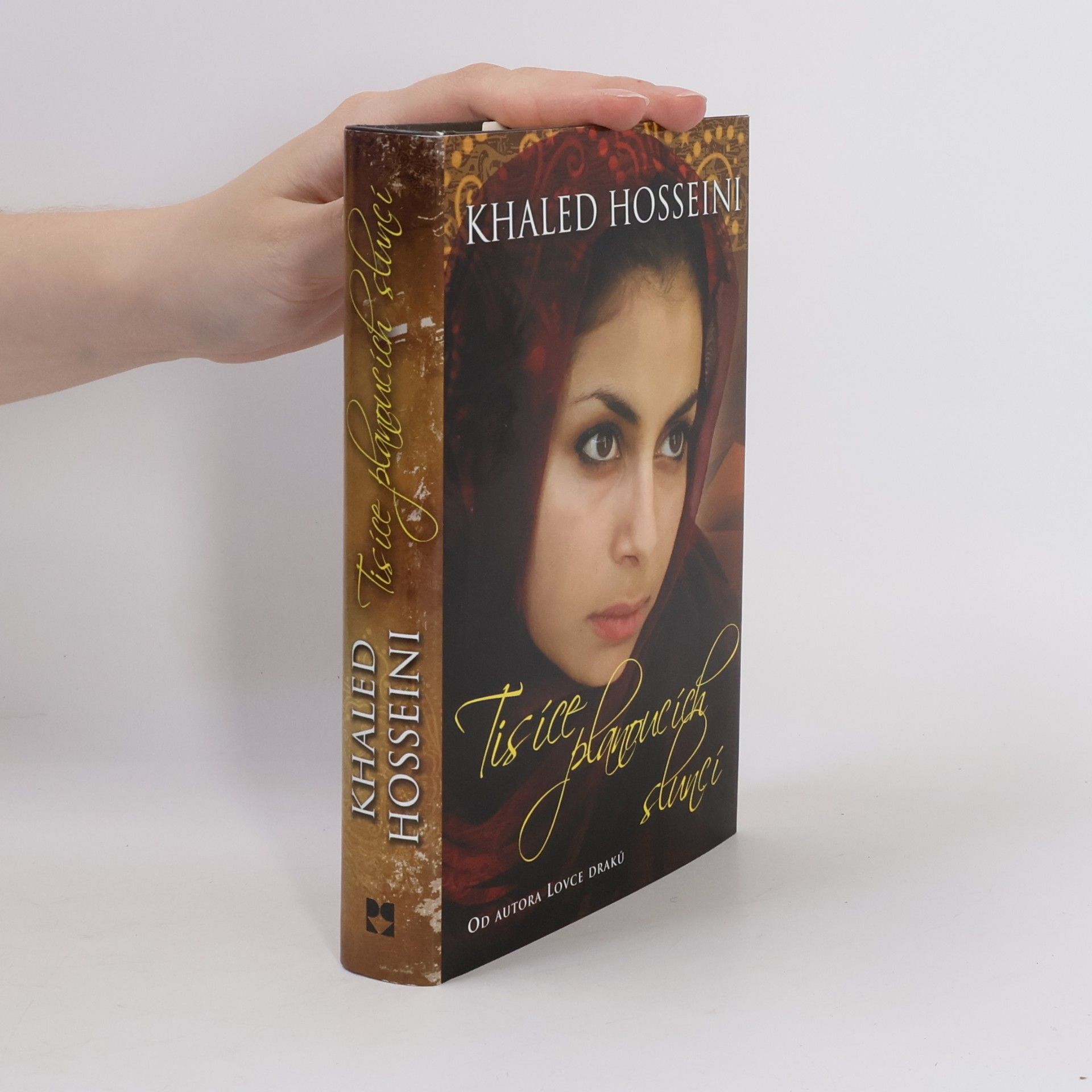 Khaled Hosseini Tisíce planoucích sluncí