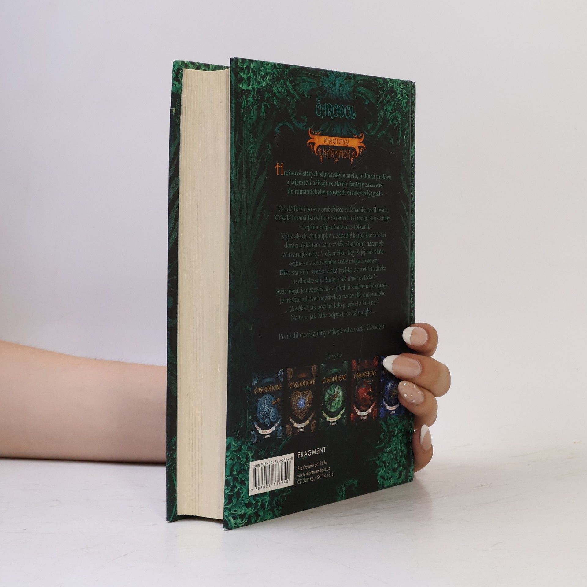 Natalja Ščerba Magický náramek