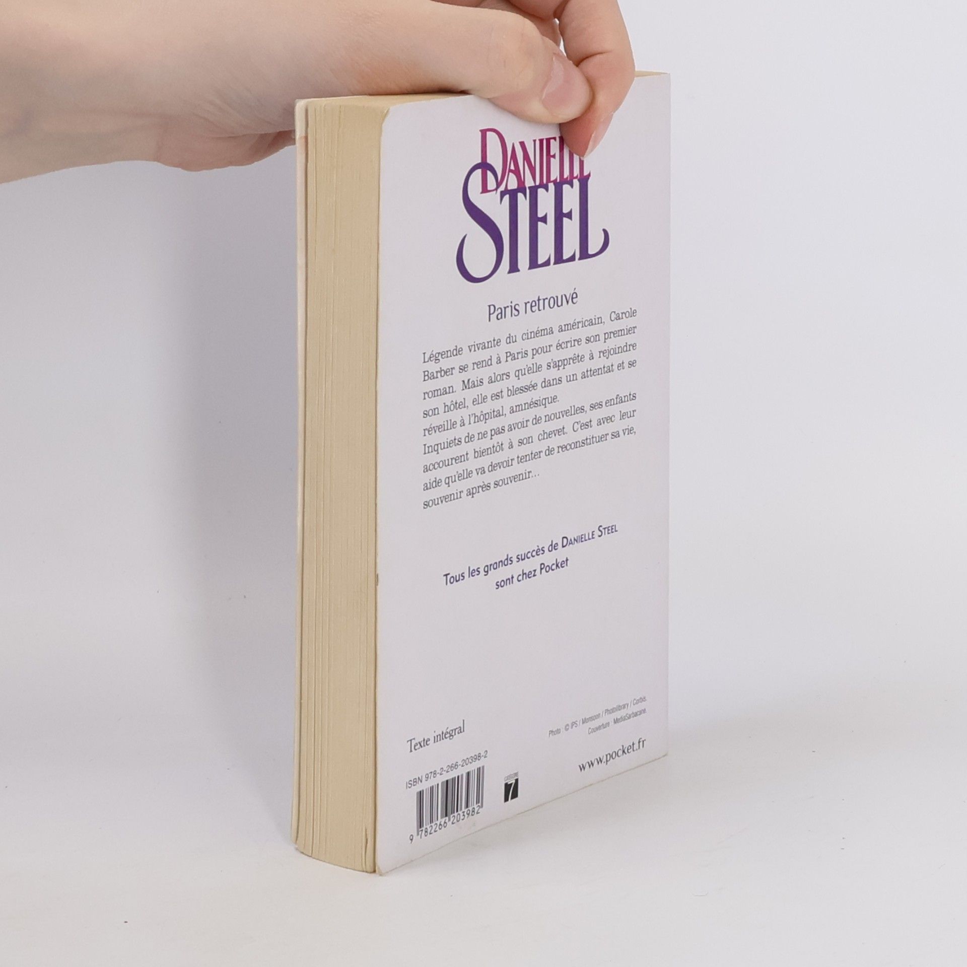 Danielle Steel Paris retrouvé