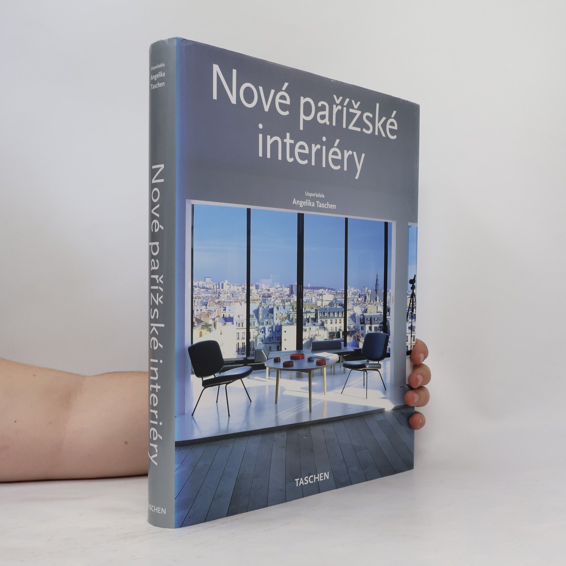 New Paris interiors = Nové pařížské interiéry = Nowe paryskie wnętrza